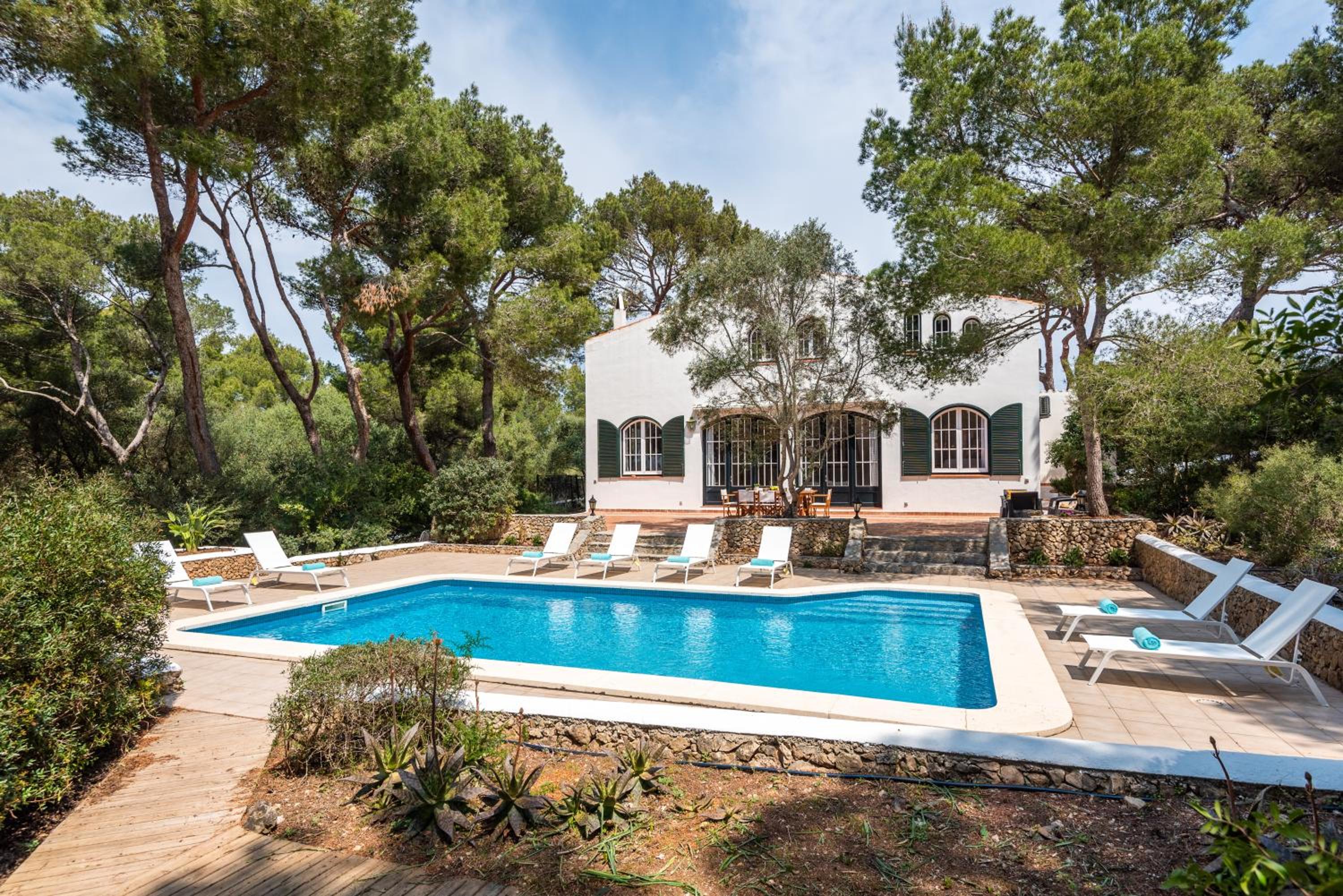 Villa photo 2