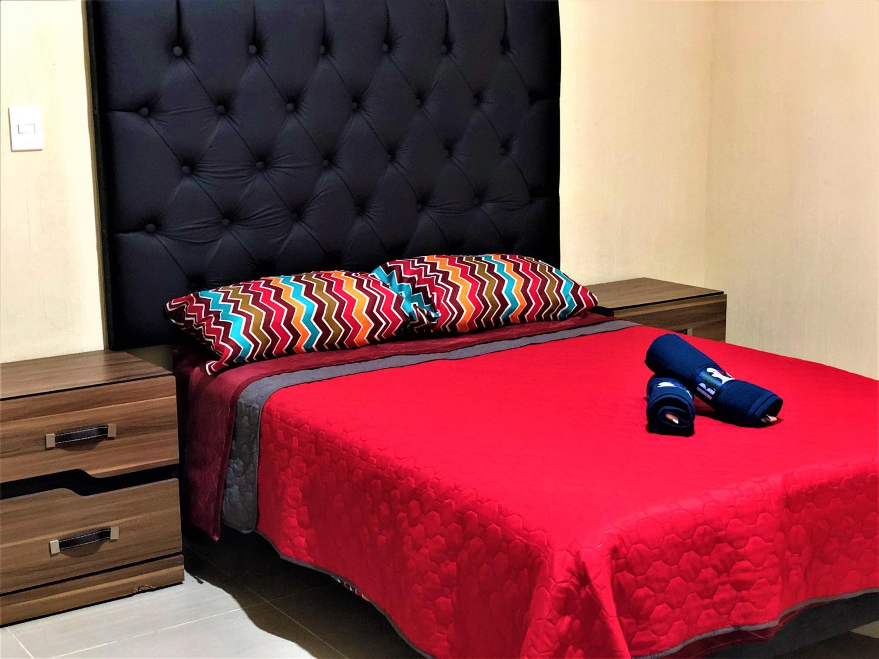 Deluxe Queen Room
