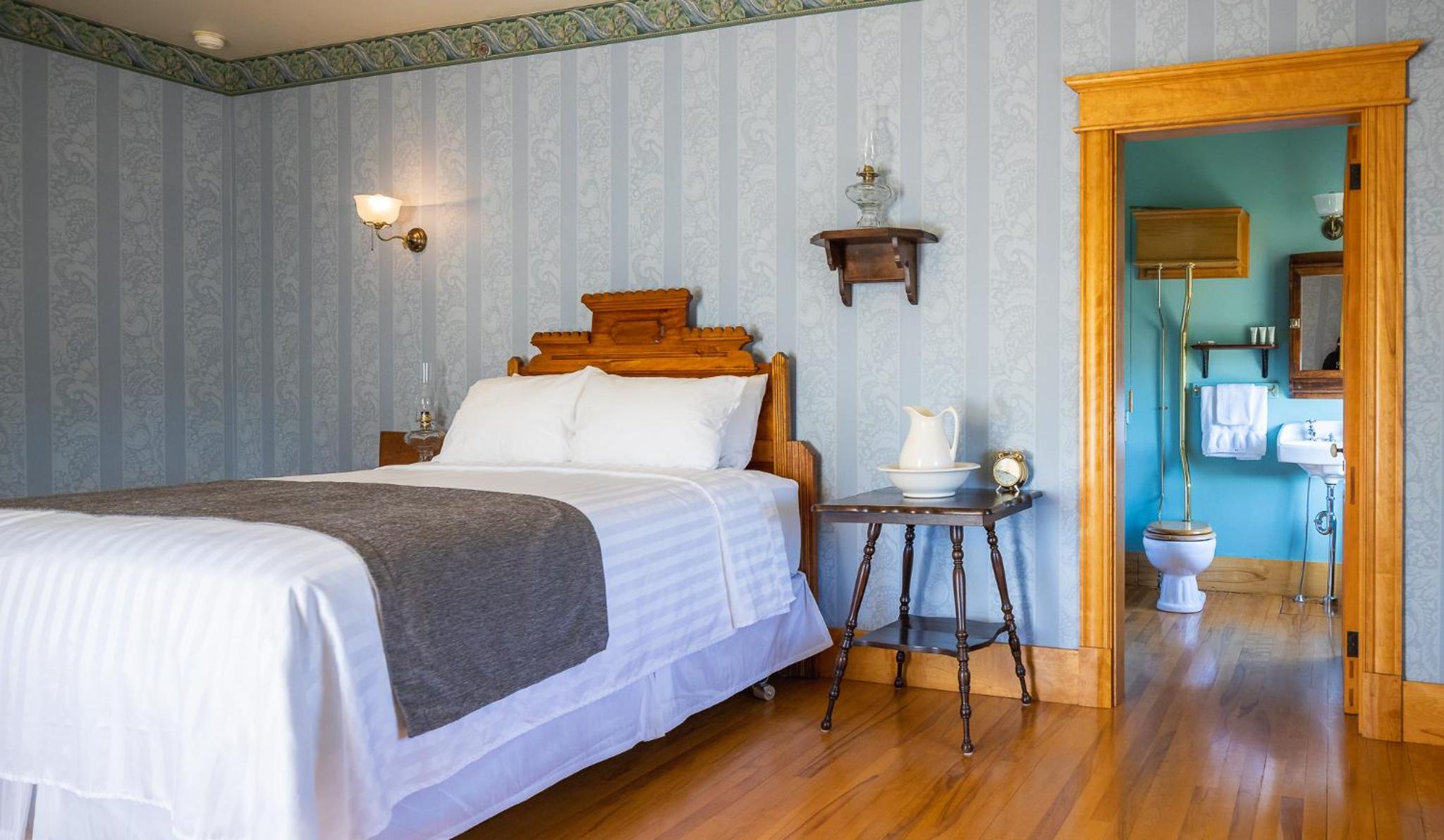 Superior Queen Room - Photo 1