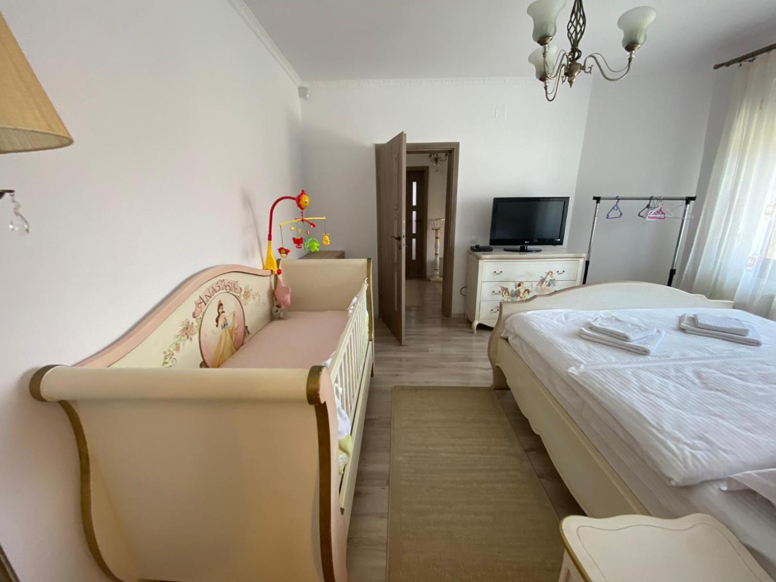 Three-Bedroom Villa - Photo 12