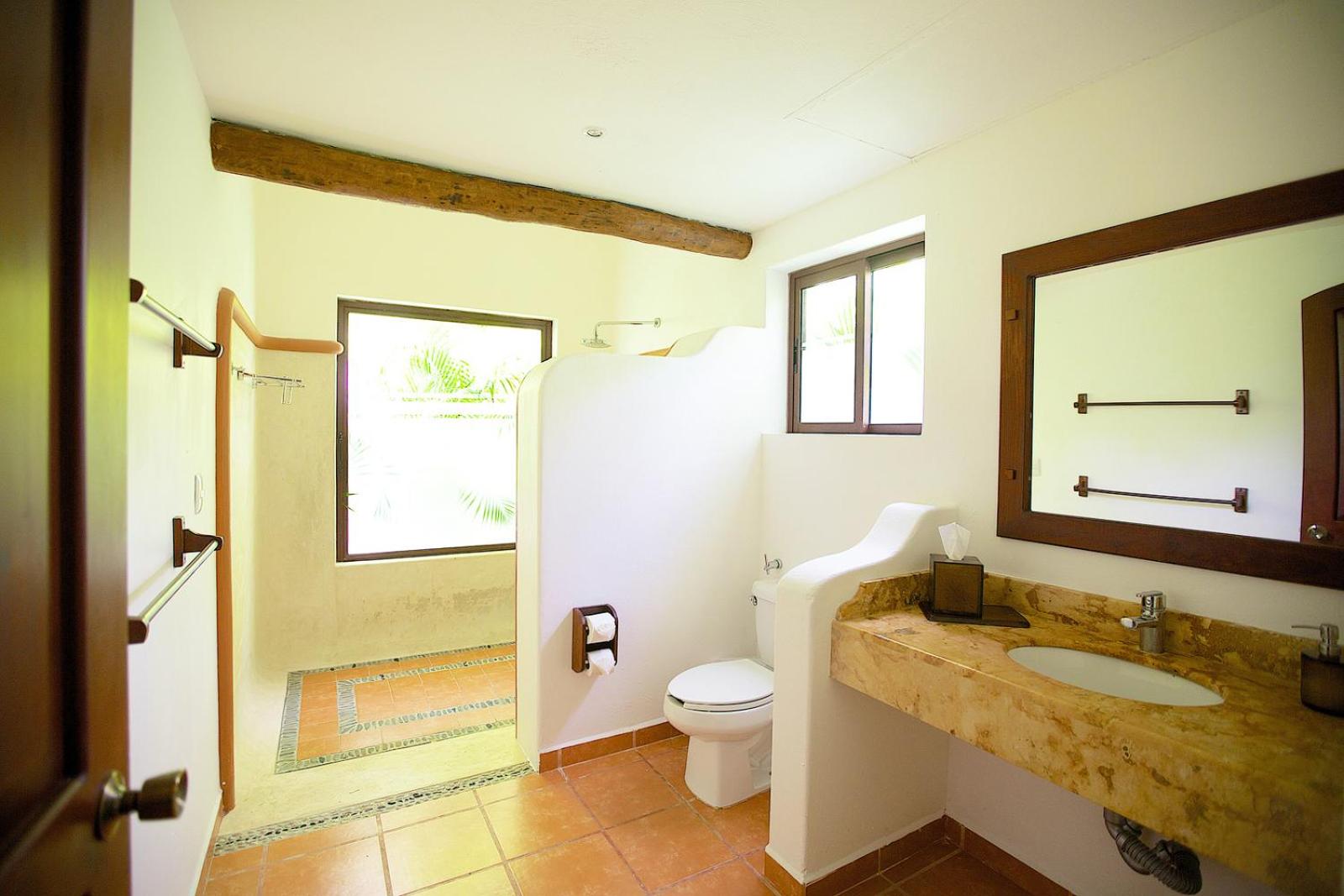 Standard Twin Room with Garden View - Photo 5
