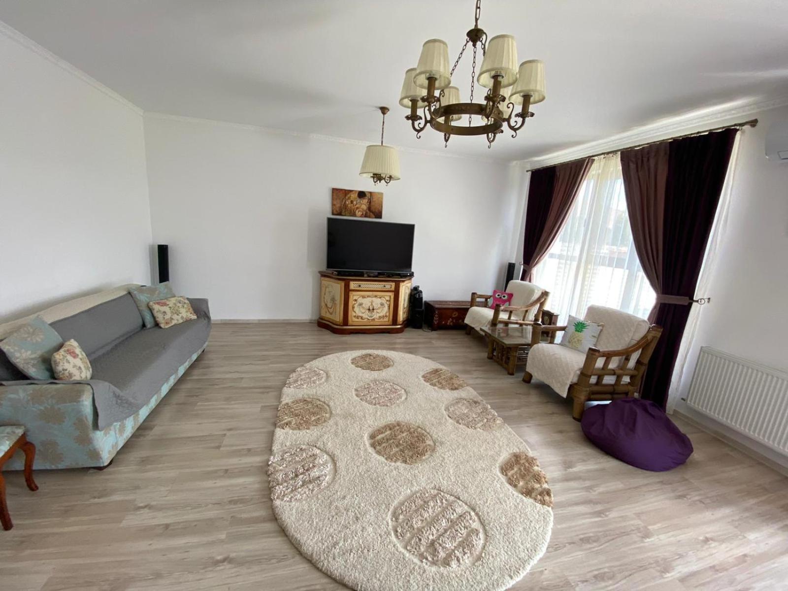 Three-Bedroom Villa - Photo 1