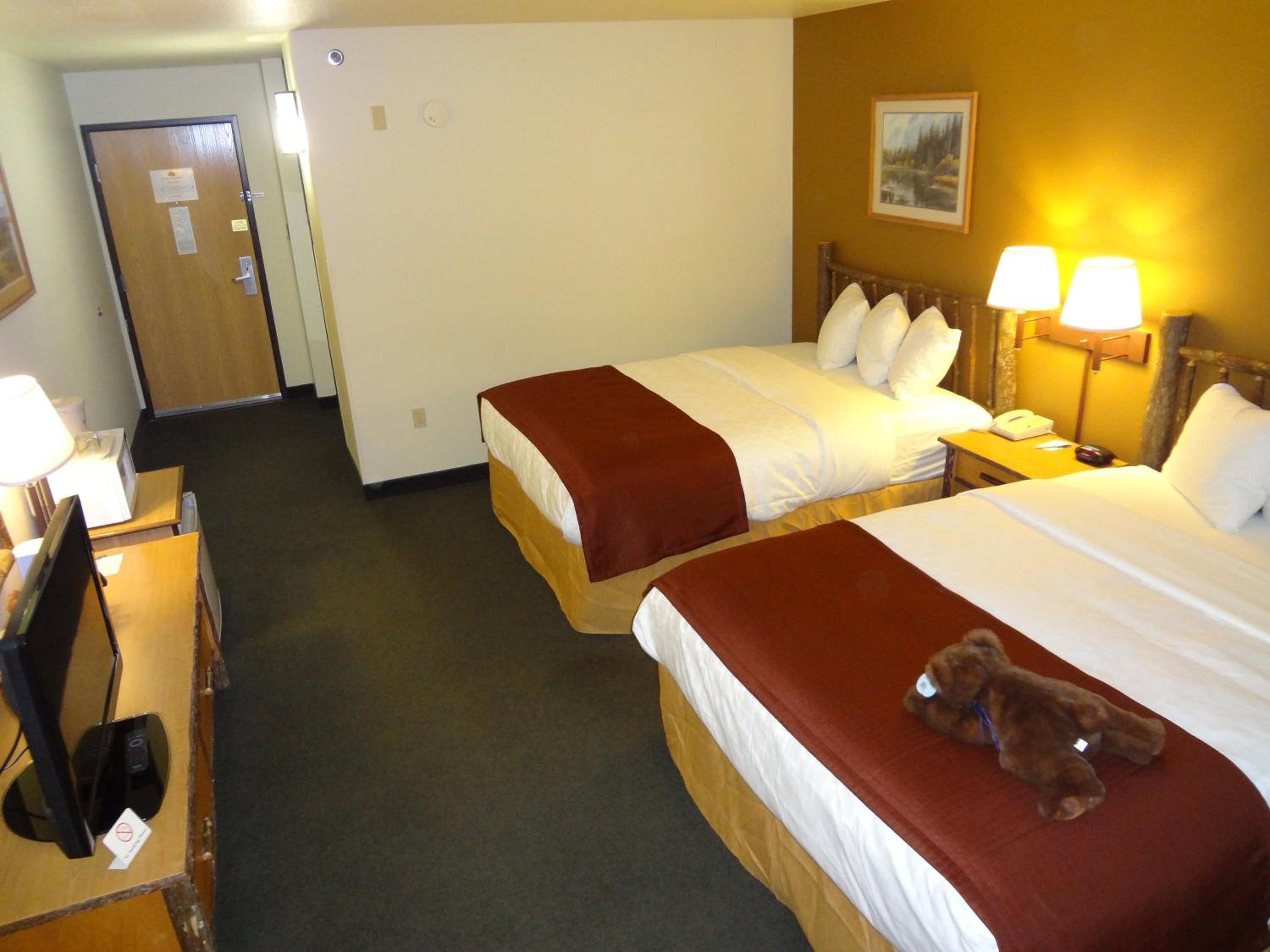 Deluxe Queen Room with Two Queen Beds - Mobility Access/Non-Smoking photo 3