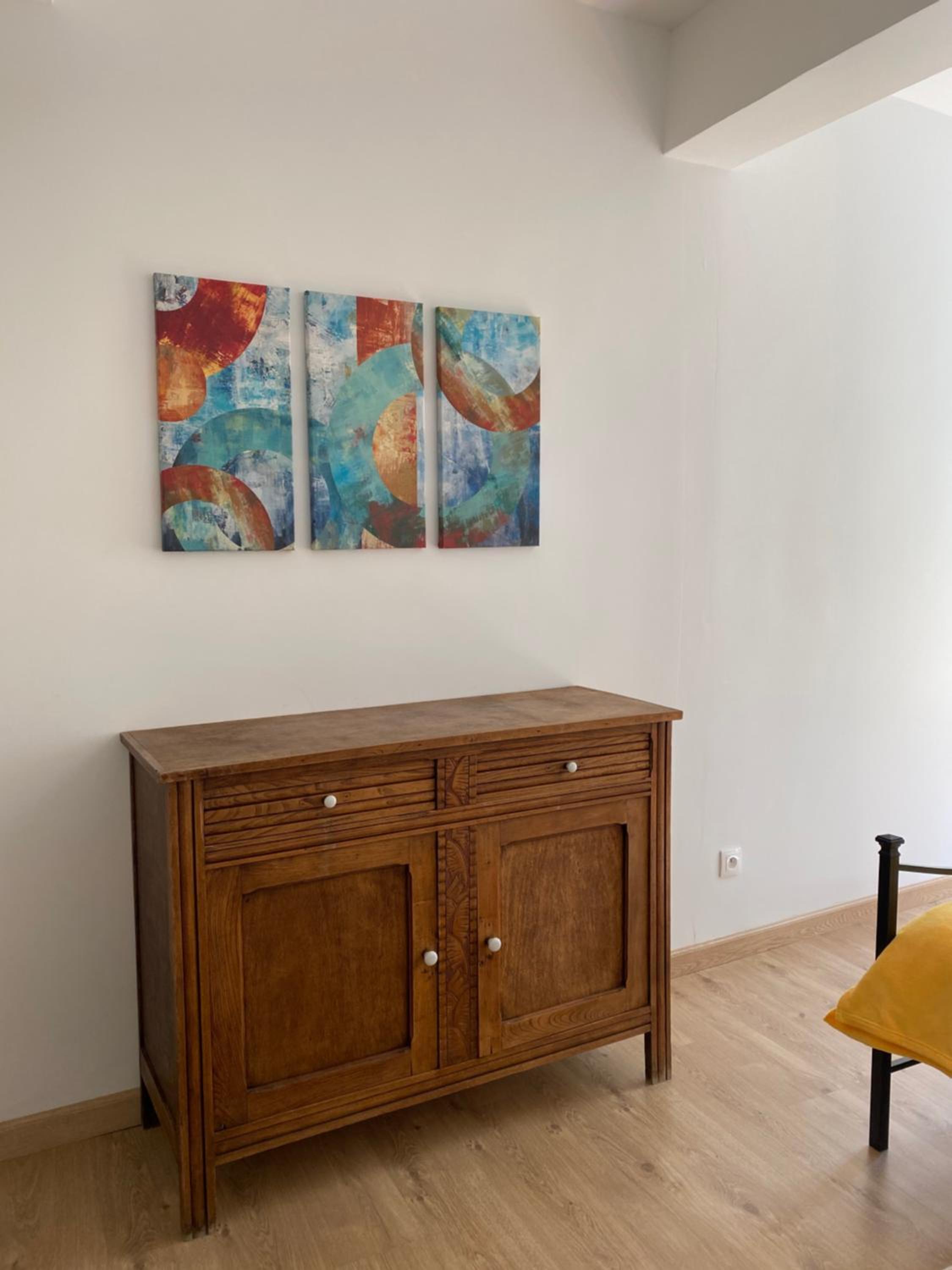 Five-Bedroom House - Photo 17