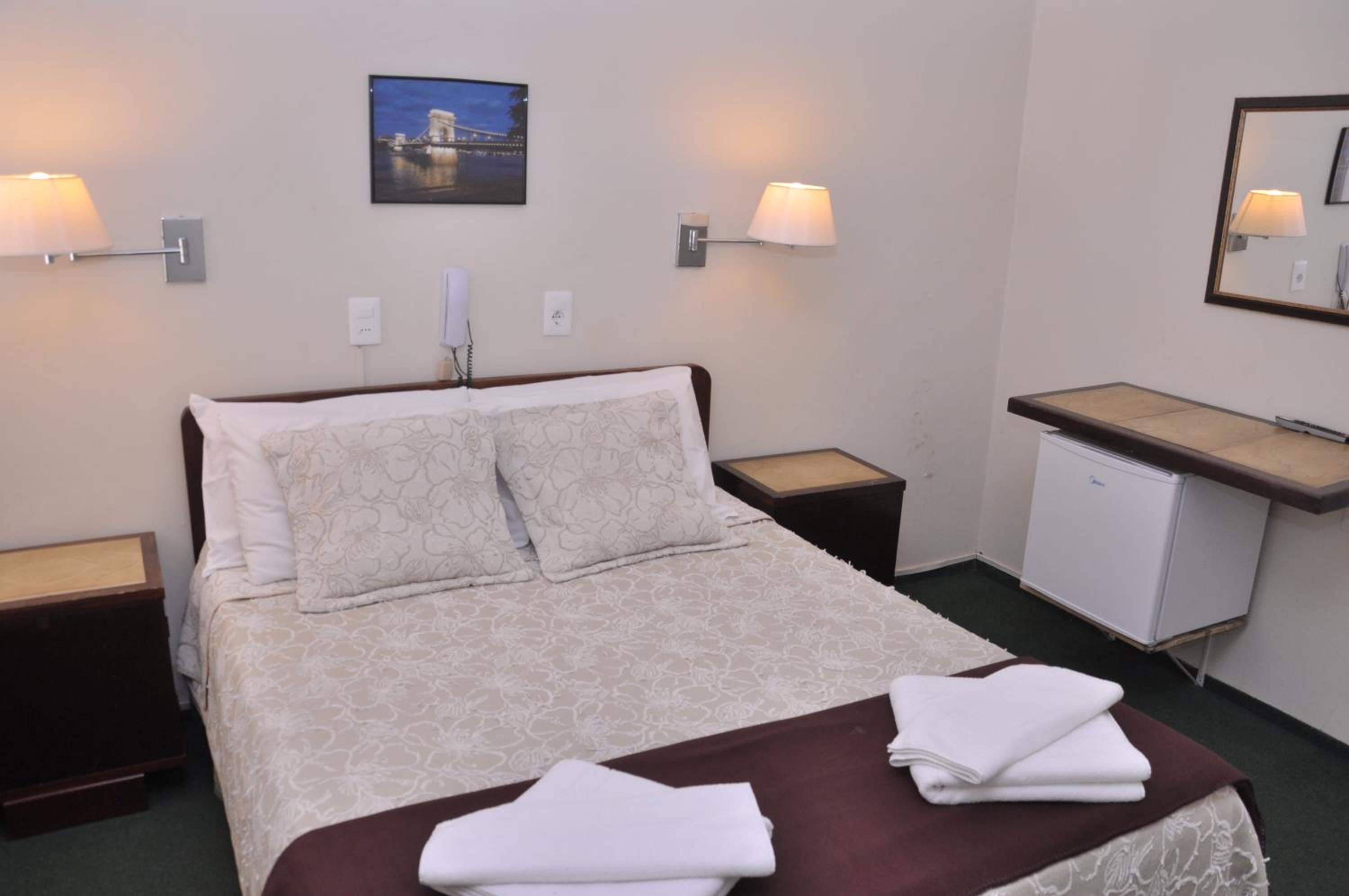 Double or Twin Room photo 2