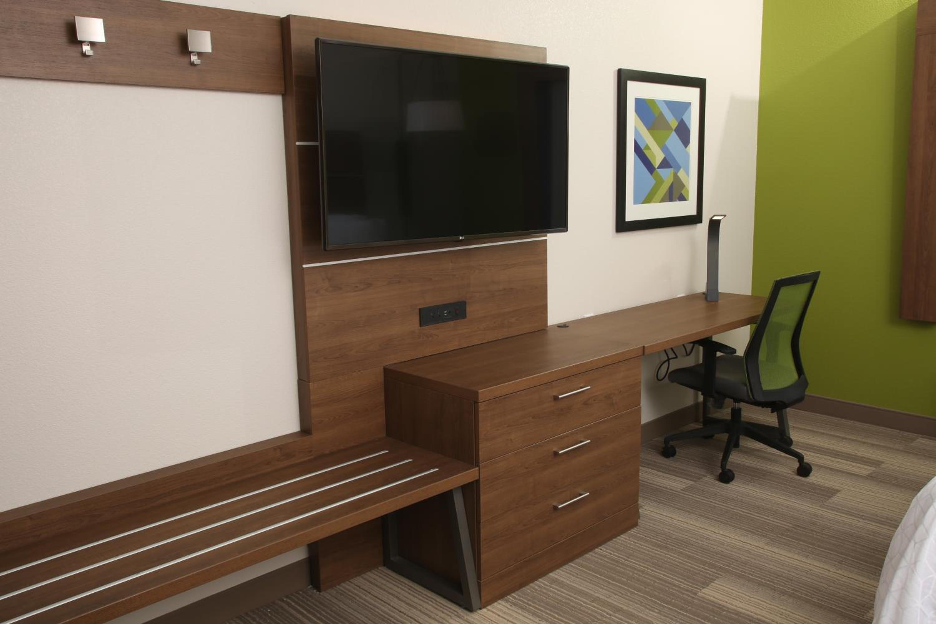 Suite - Hearing Accessible - Non-Smoking photo 3