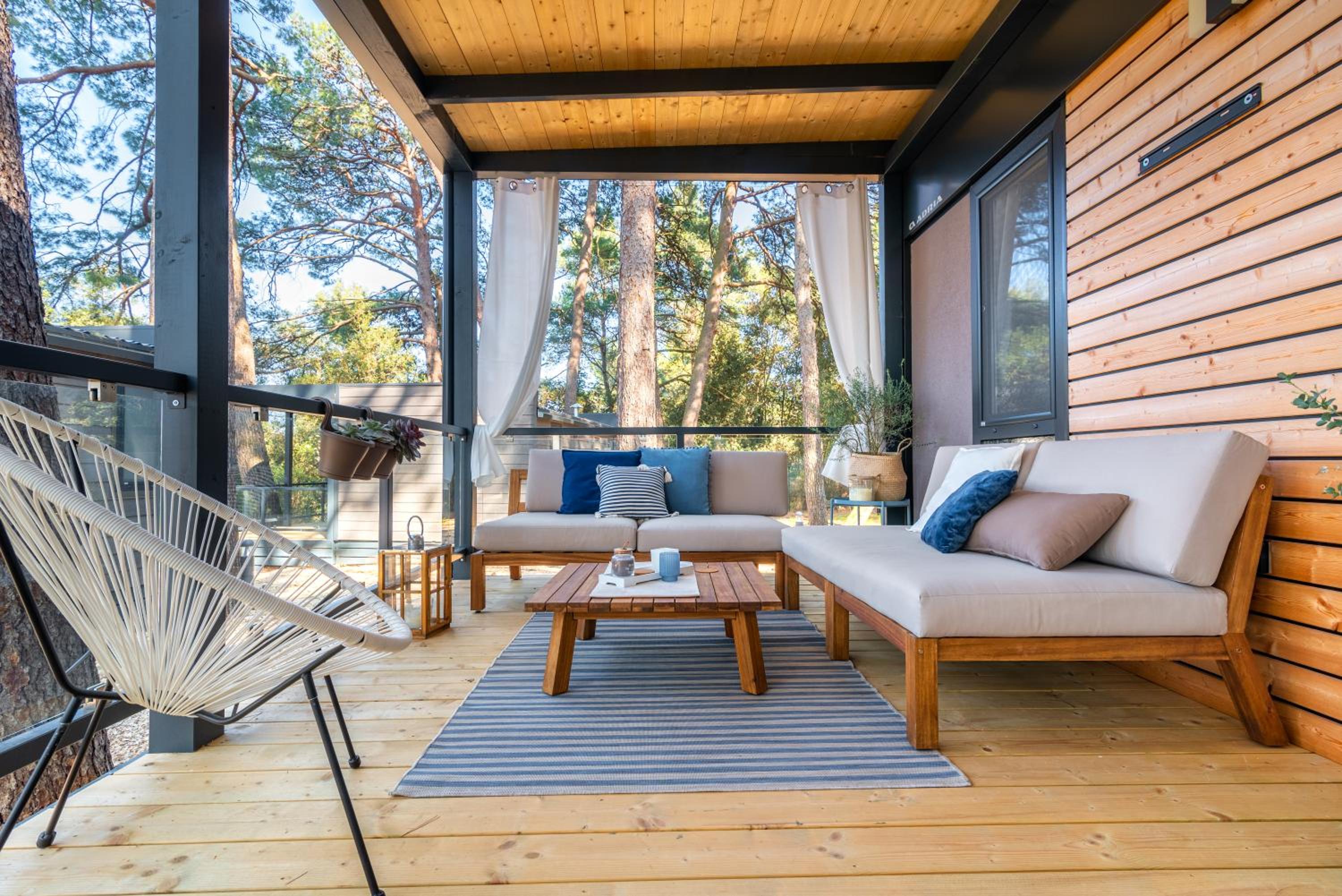 Mobile Home - Photo 48
