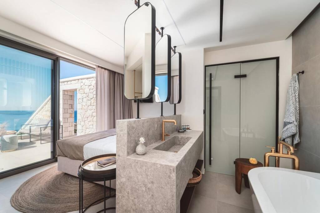 One-Bedroom Villa