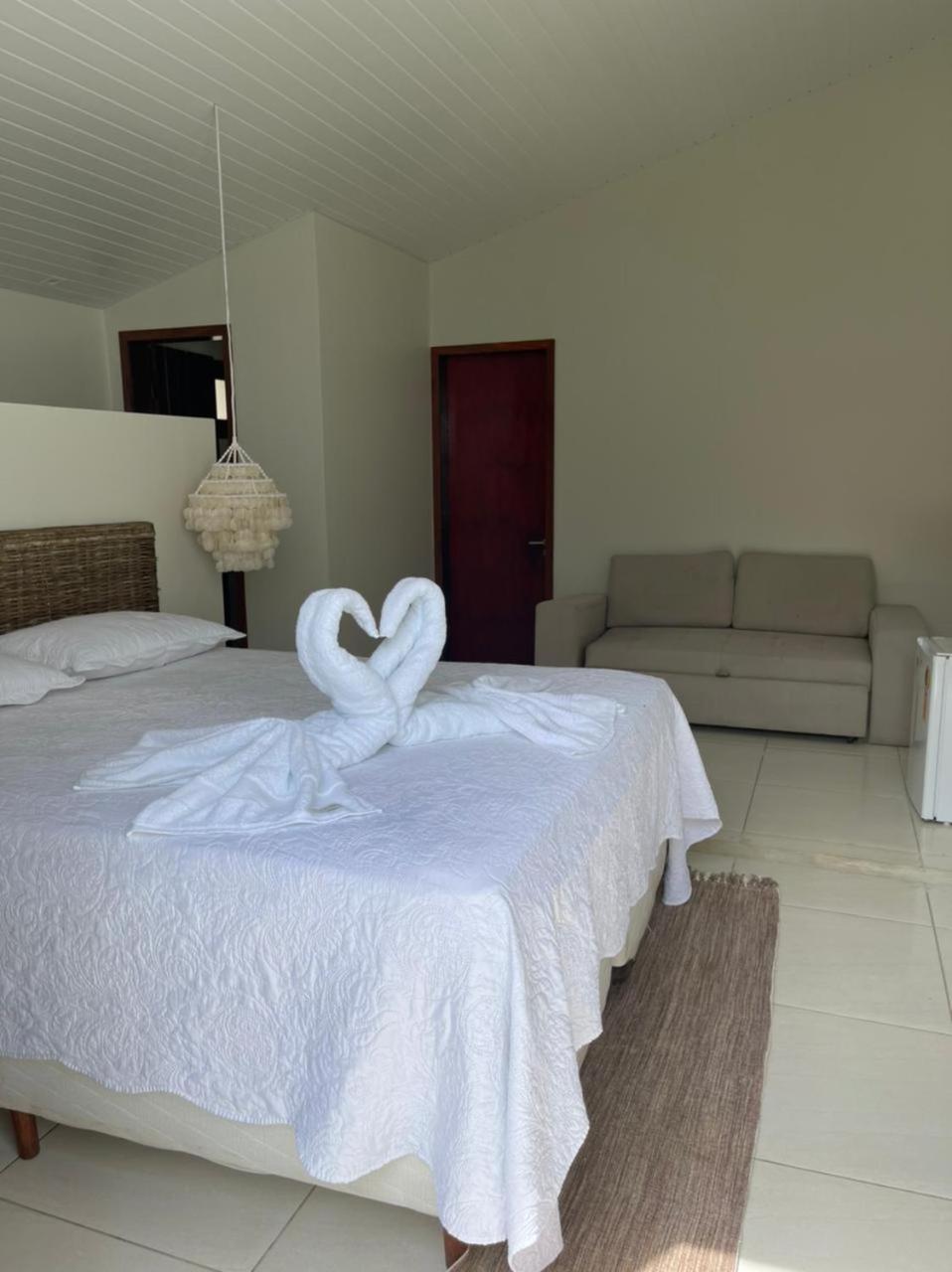 Suite - Photo 1