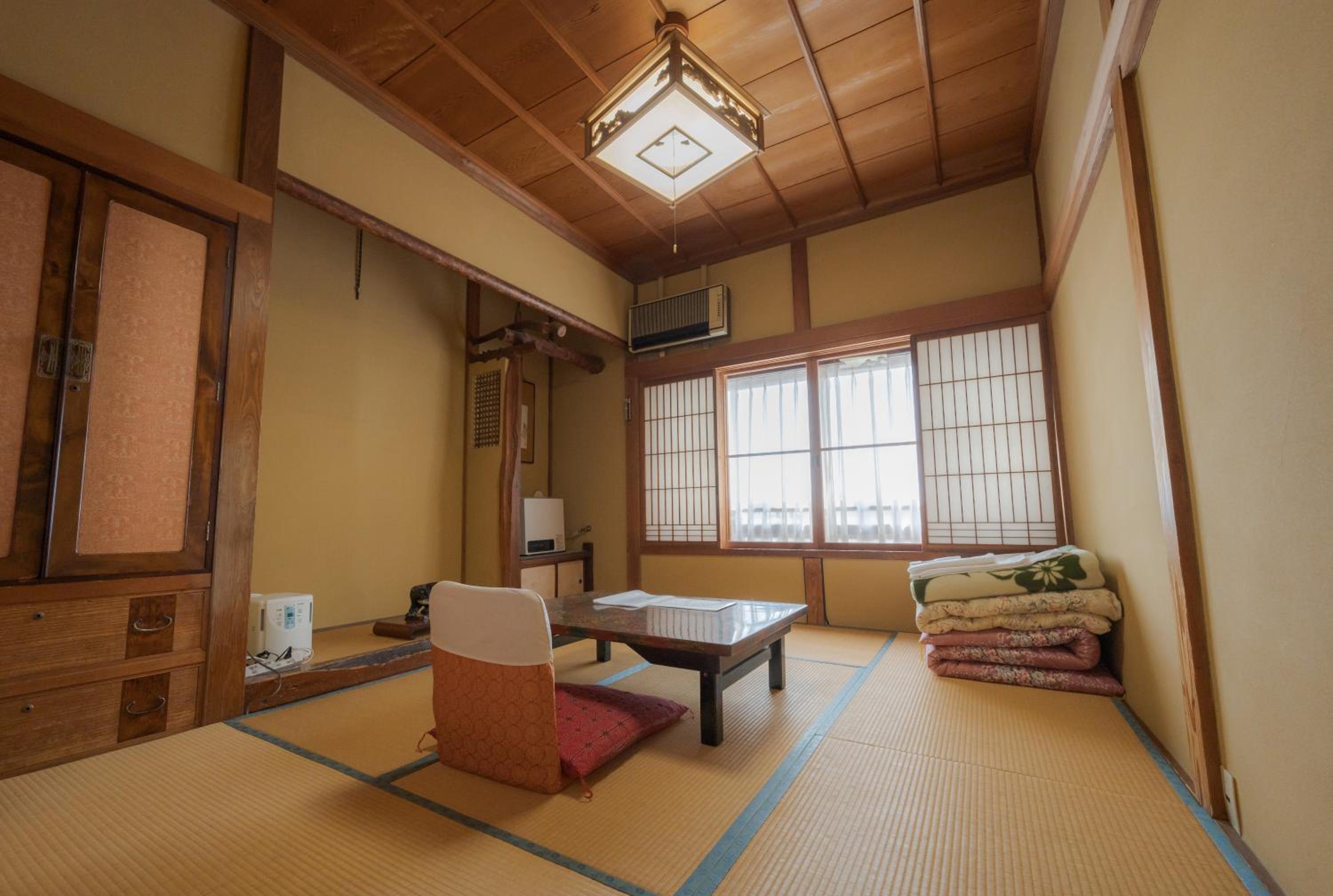 Japanese-Style Room - Photo 6