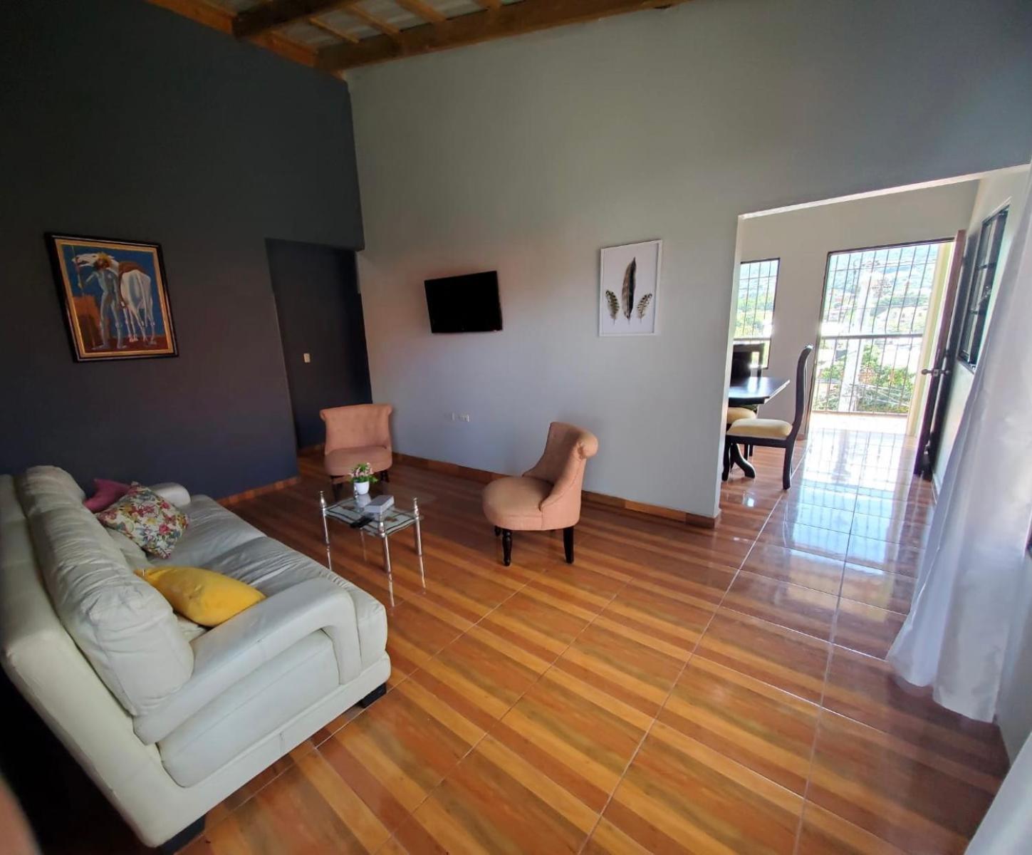 One-Bedroom Apartment photo 2
