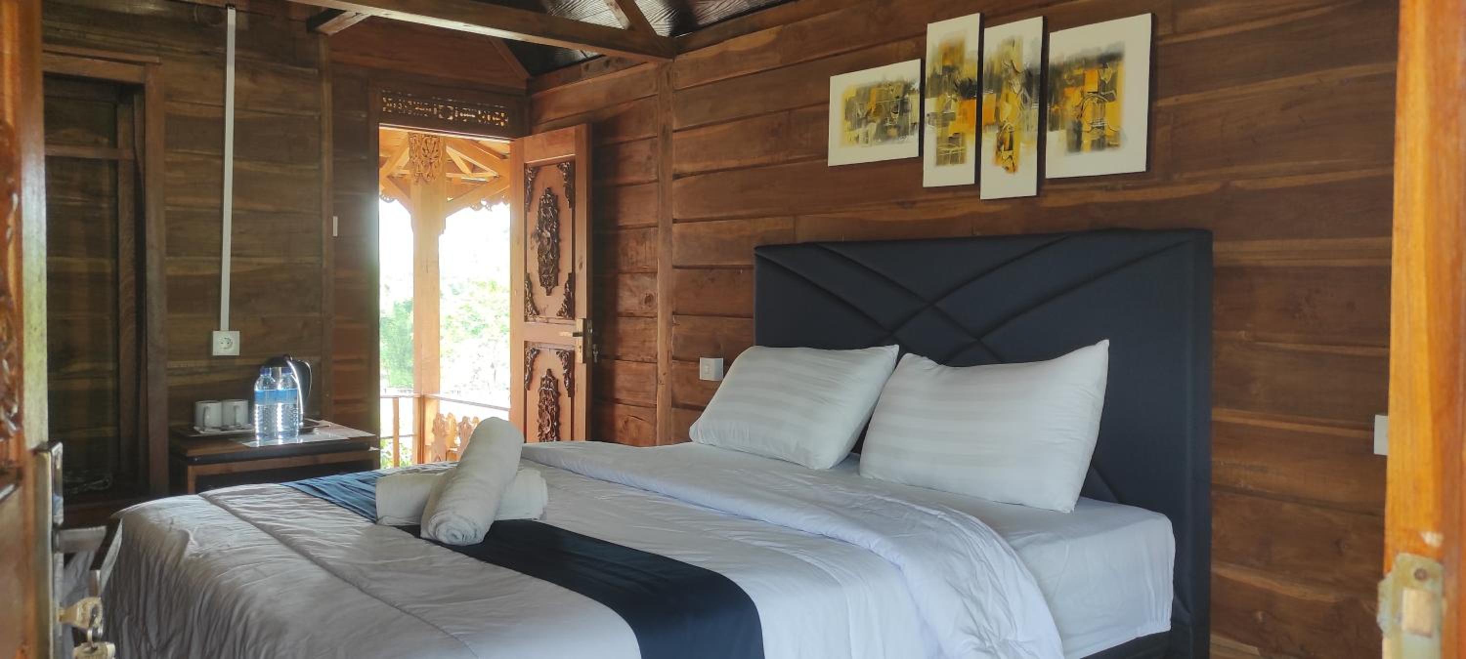 Deluxe Bungalow - Photo 1