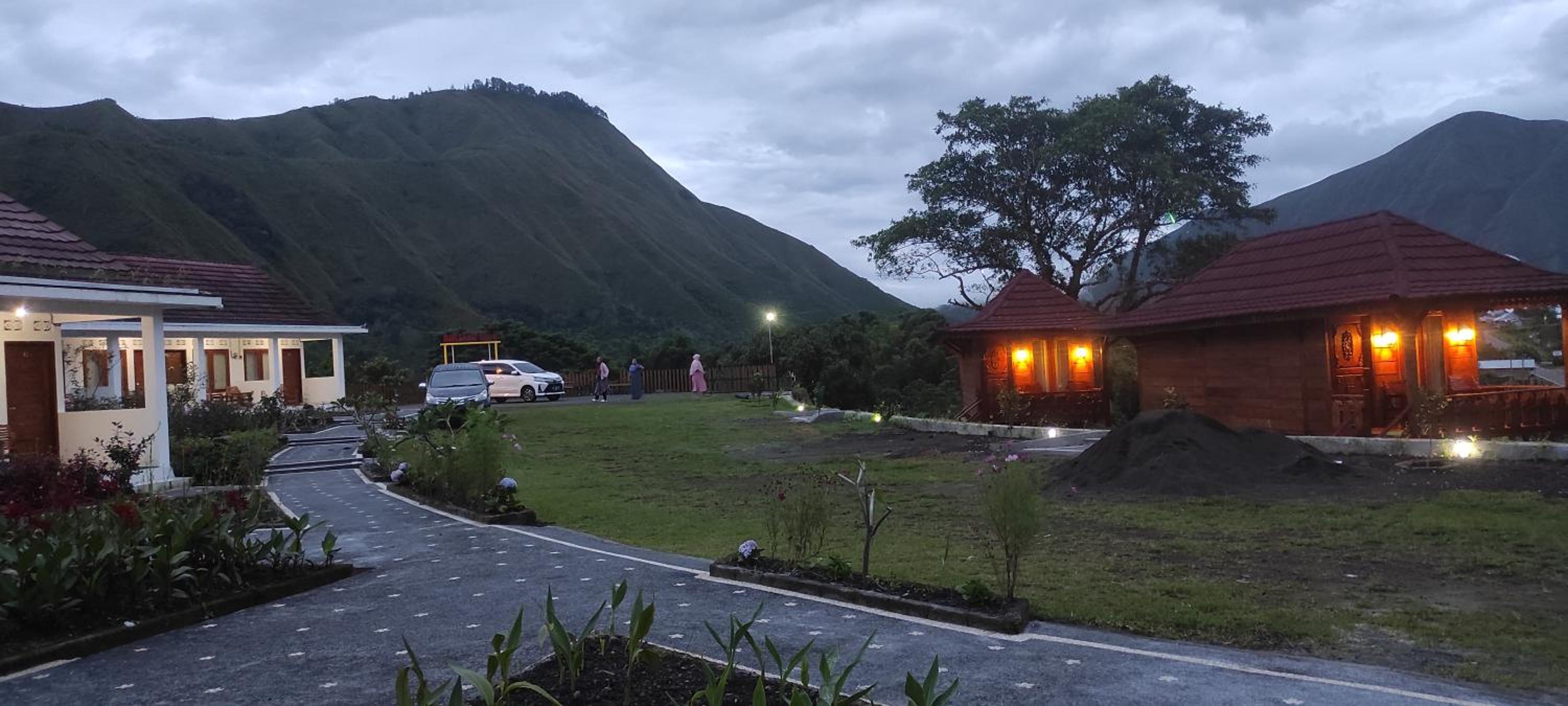 Deluxe Bungalow - Photo 2
