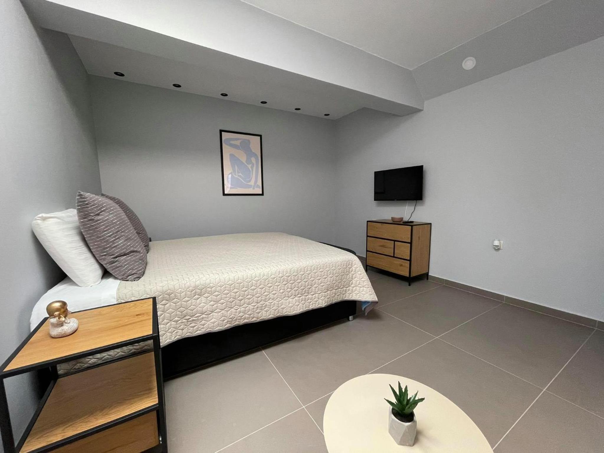 Double Room with Patio photo 1