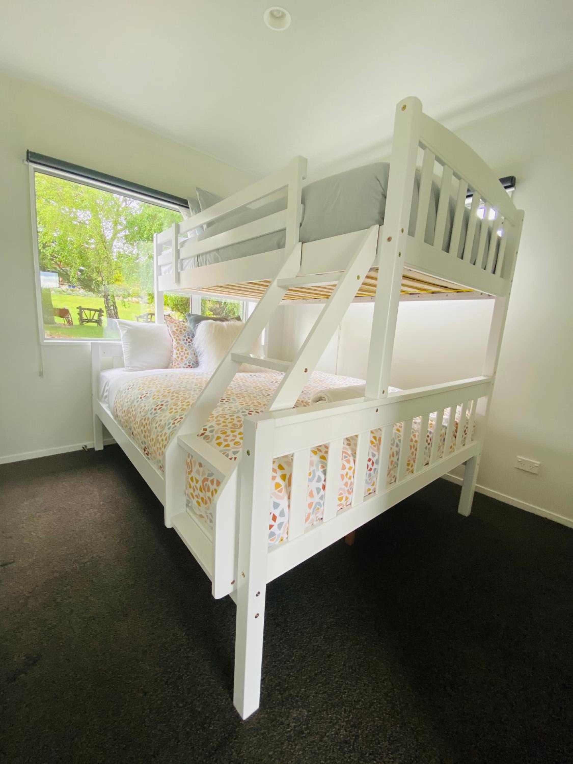 Two-Bedroom House - Photo 9