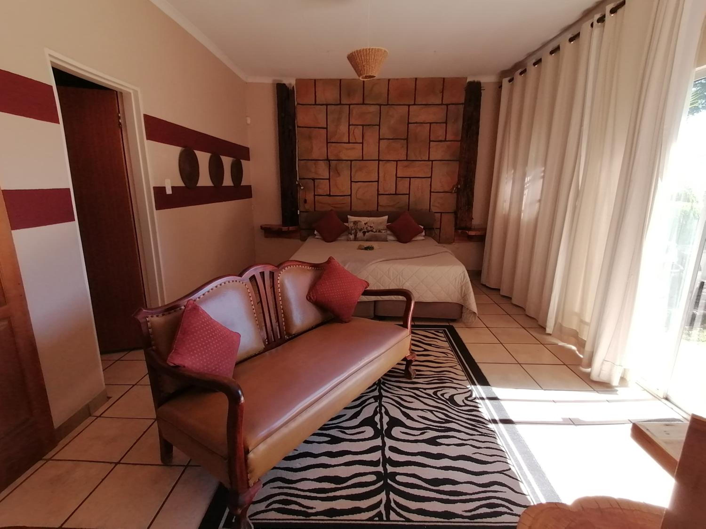 Double Room with Garden View - Photo 10