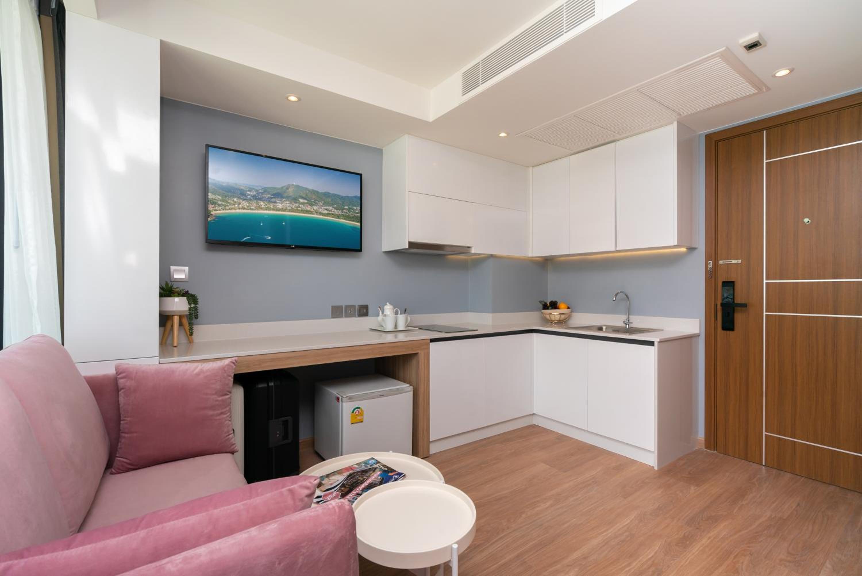 One Bedroom Deluxe - Photo 1