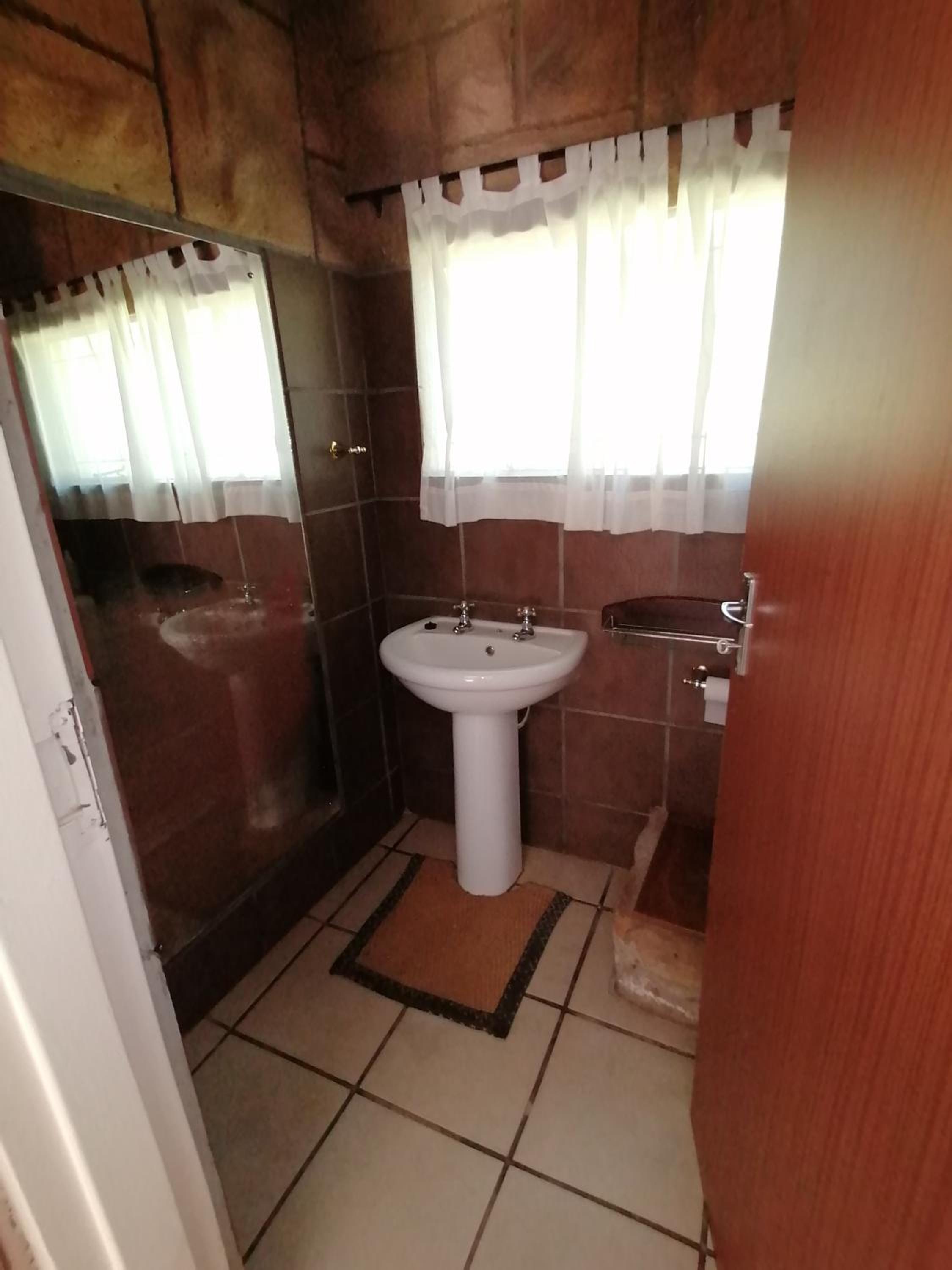 Deluxe Double Room - Photo 4