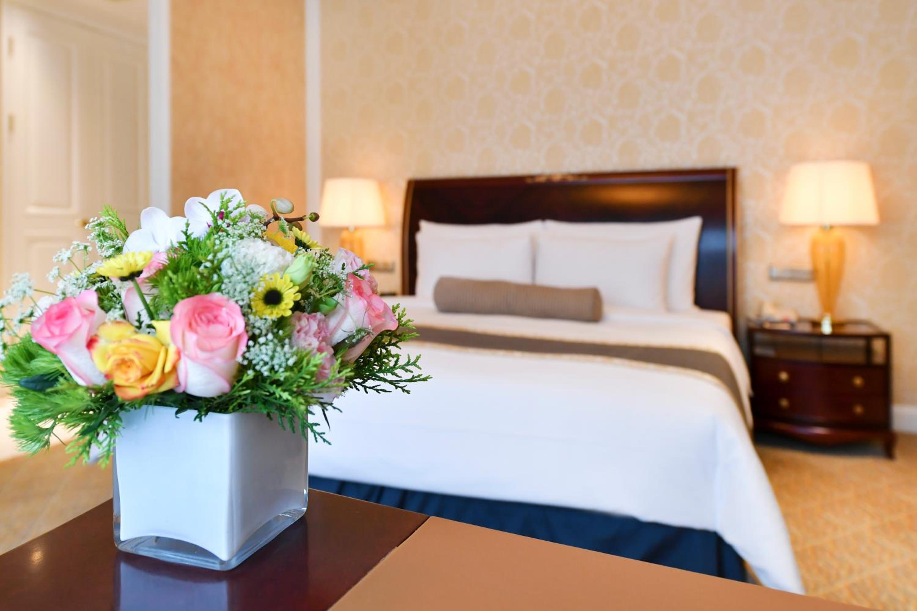 Deluxe Business Double Room