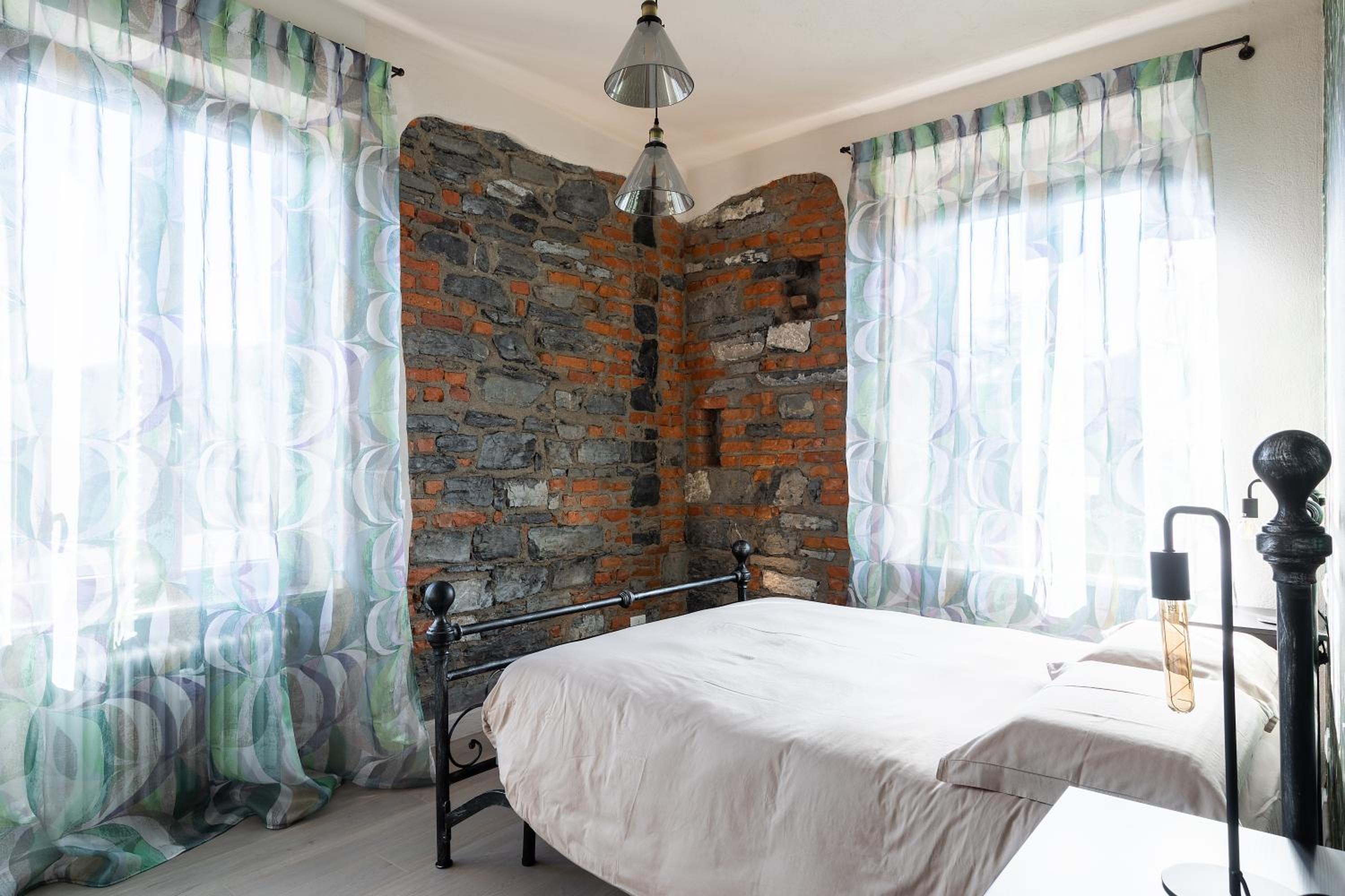 One-Bedroom Apartment - Photo 10