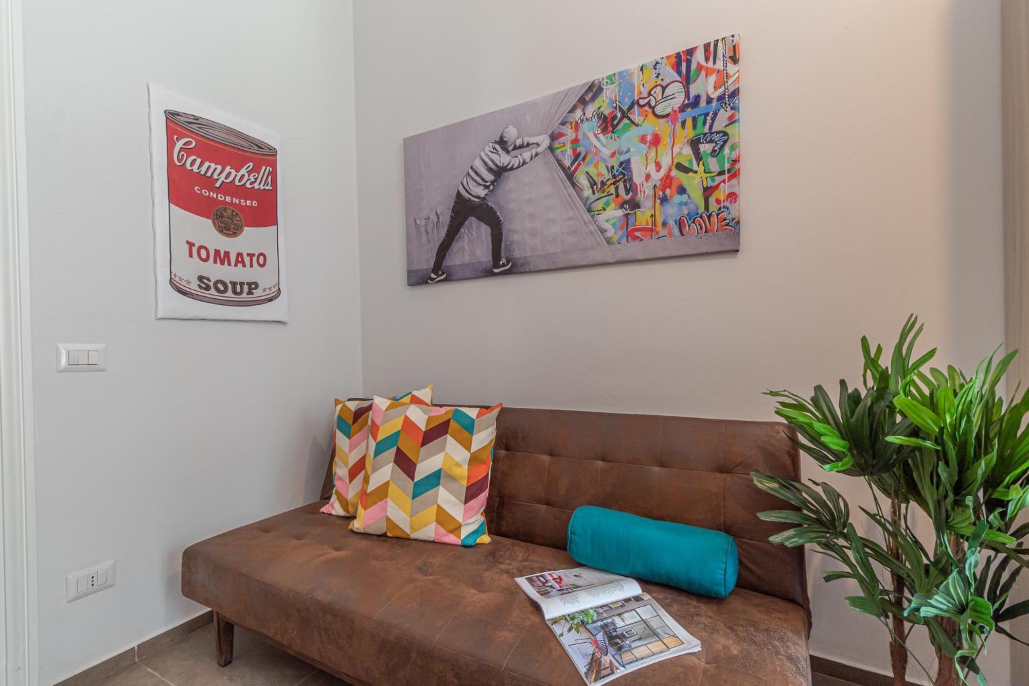 One-Bedroom Apartment - Photo 12