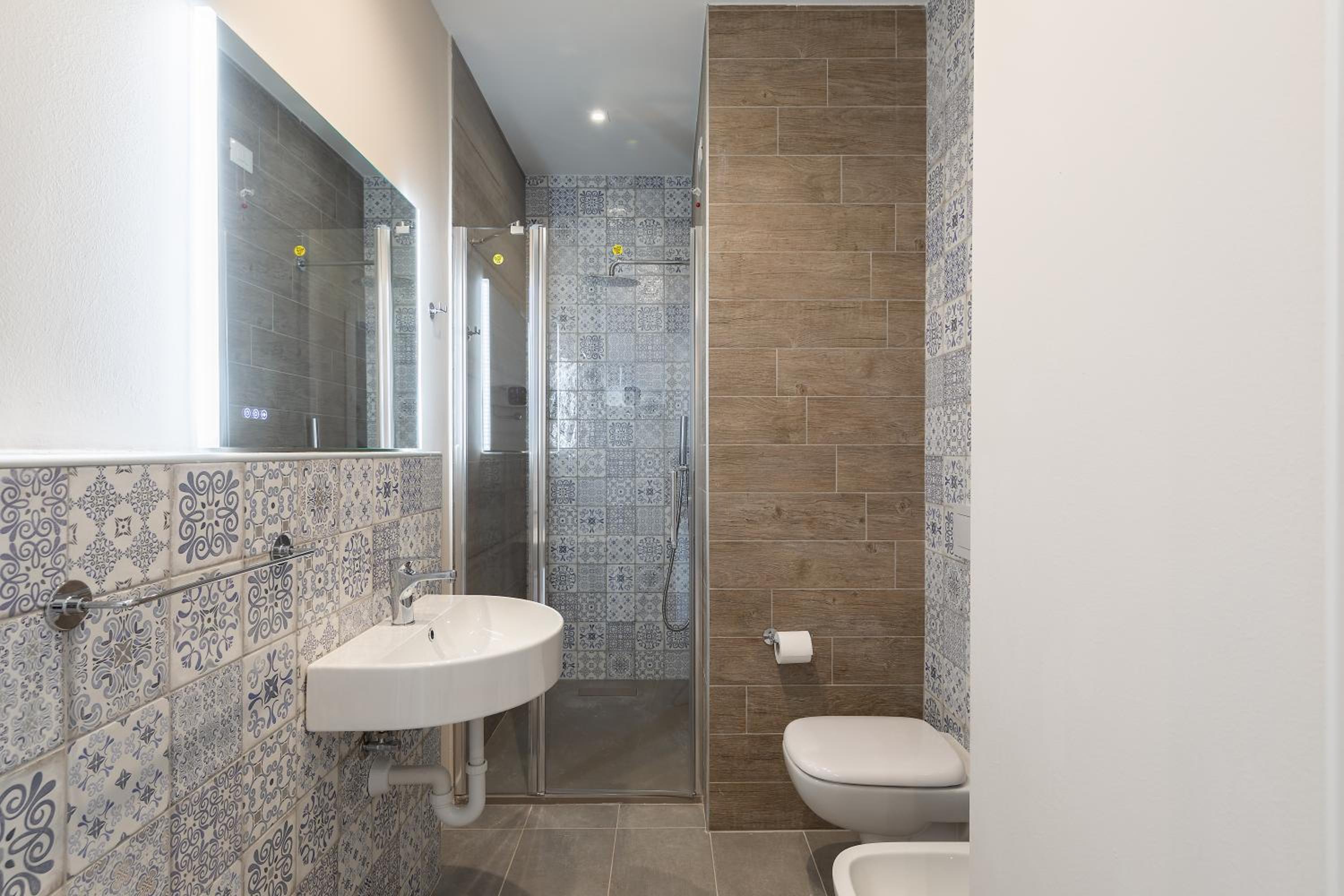 One-Bedroom Apartment - Photo 17