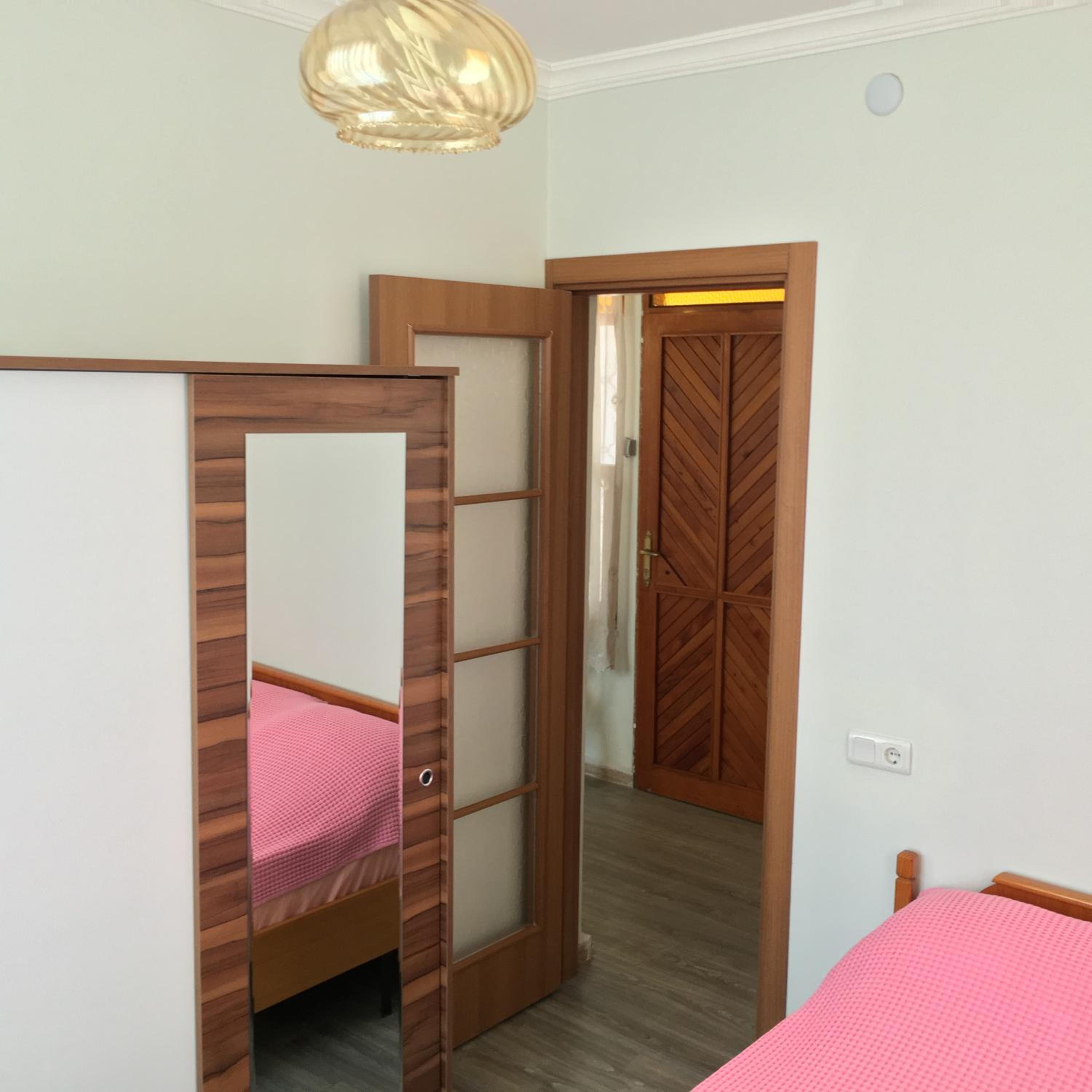 Economy Double Room photo 2