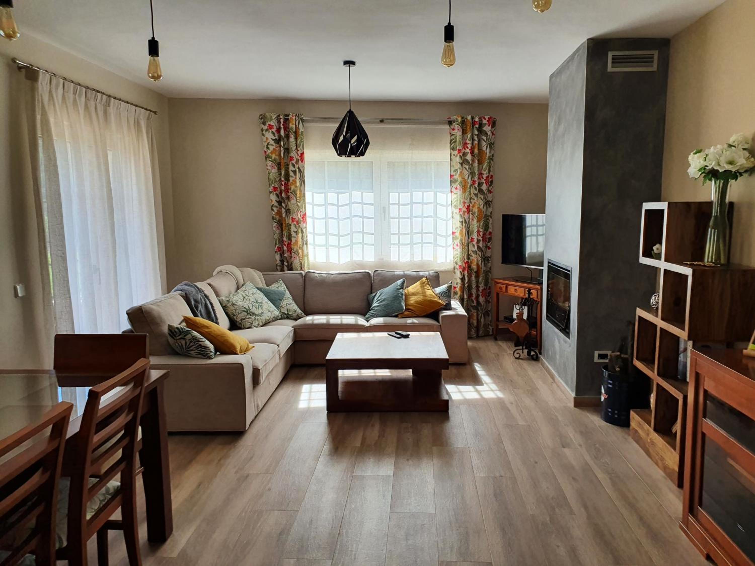 Casa de cuatro habitaciones