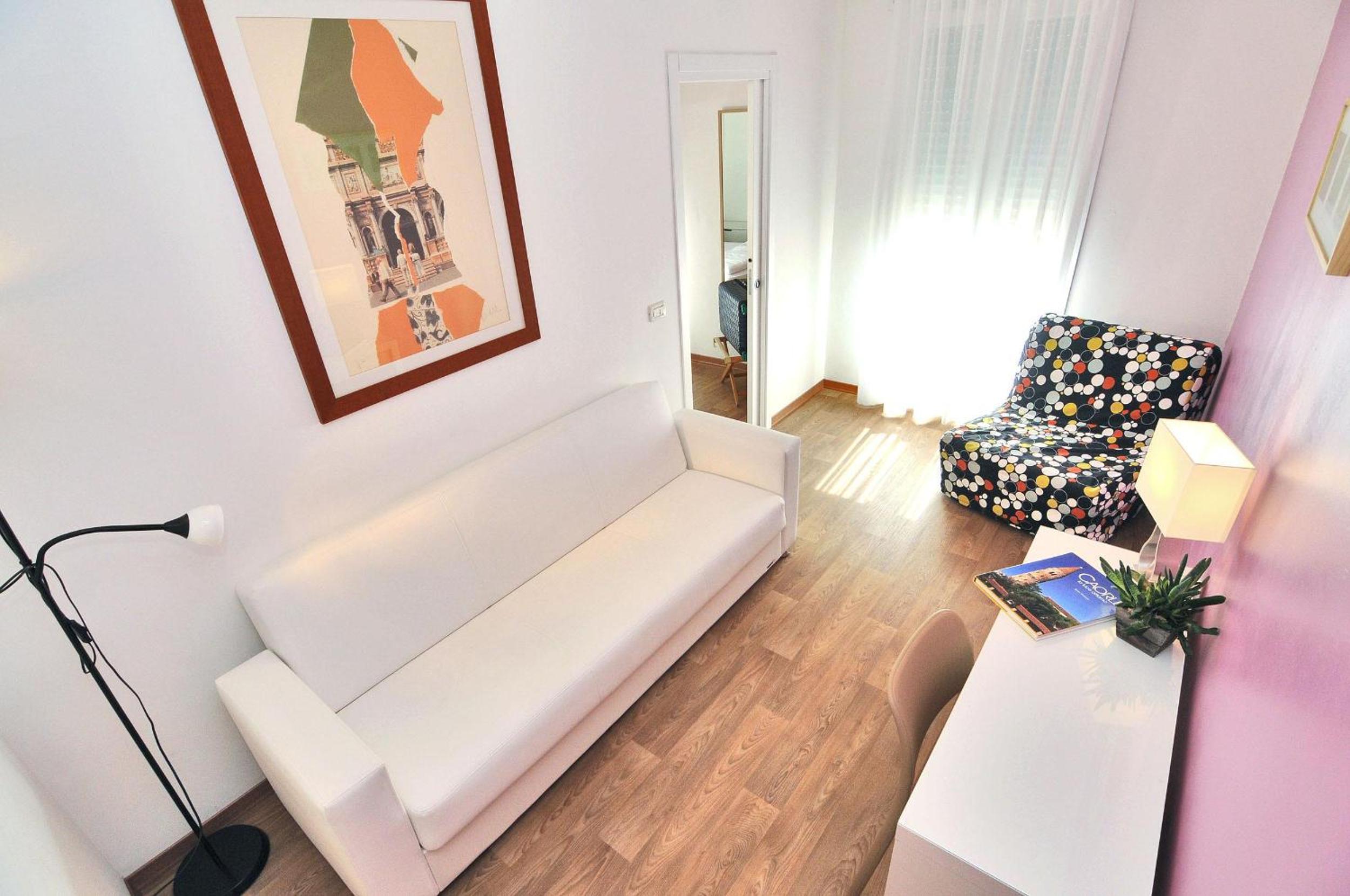 Family Room photo 2