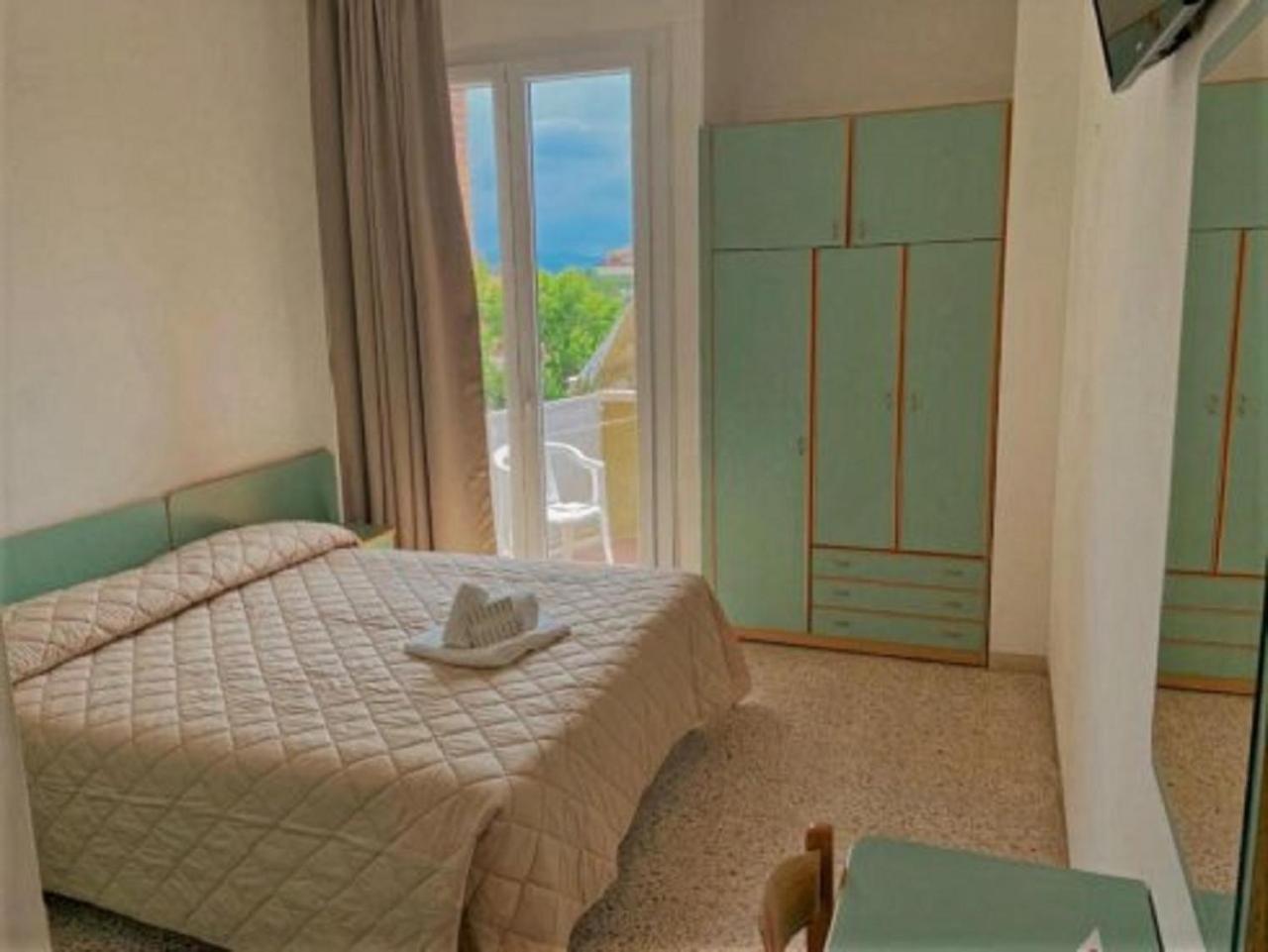 Double Room with Balcony and Sea View