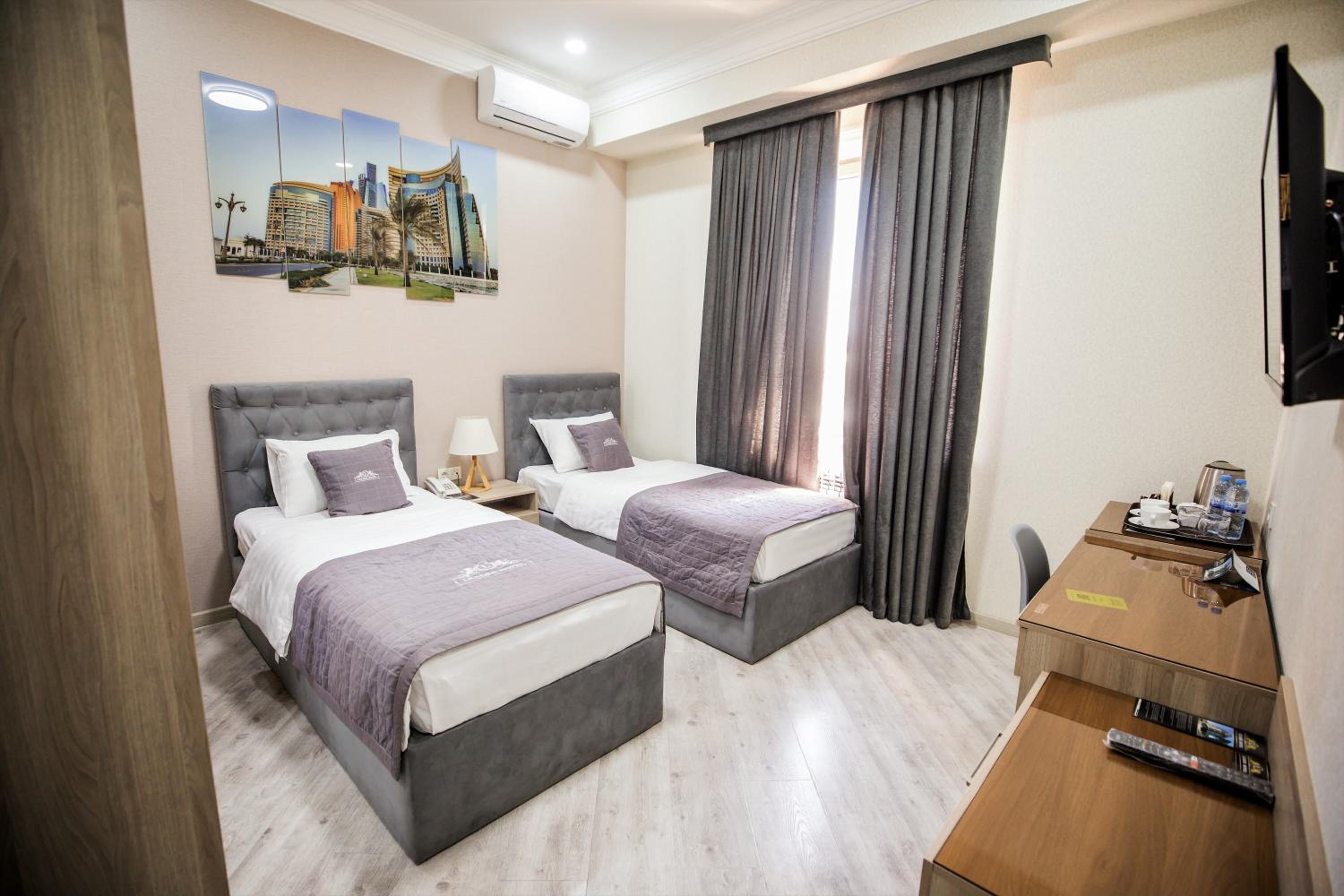 Standard Twin Room - Photo 1
