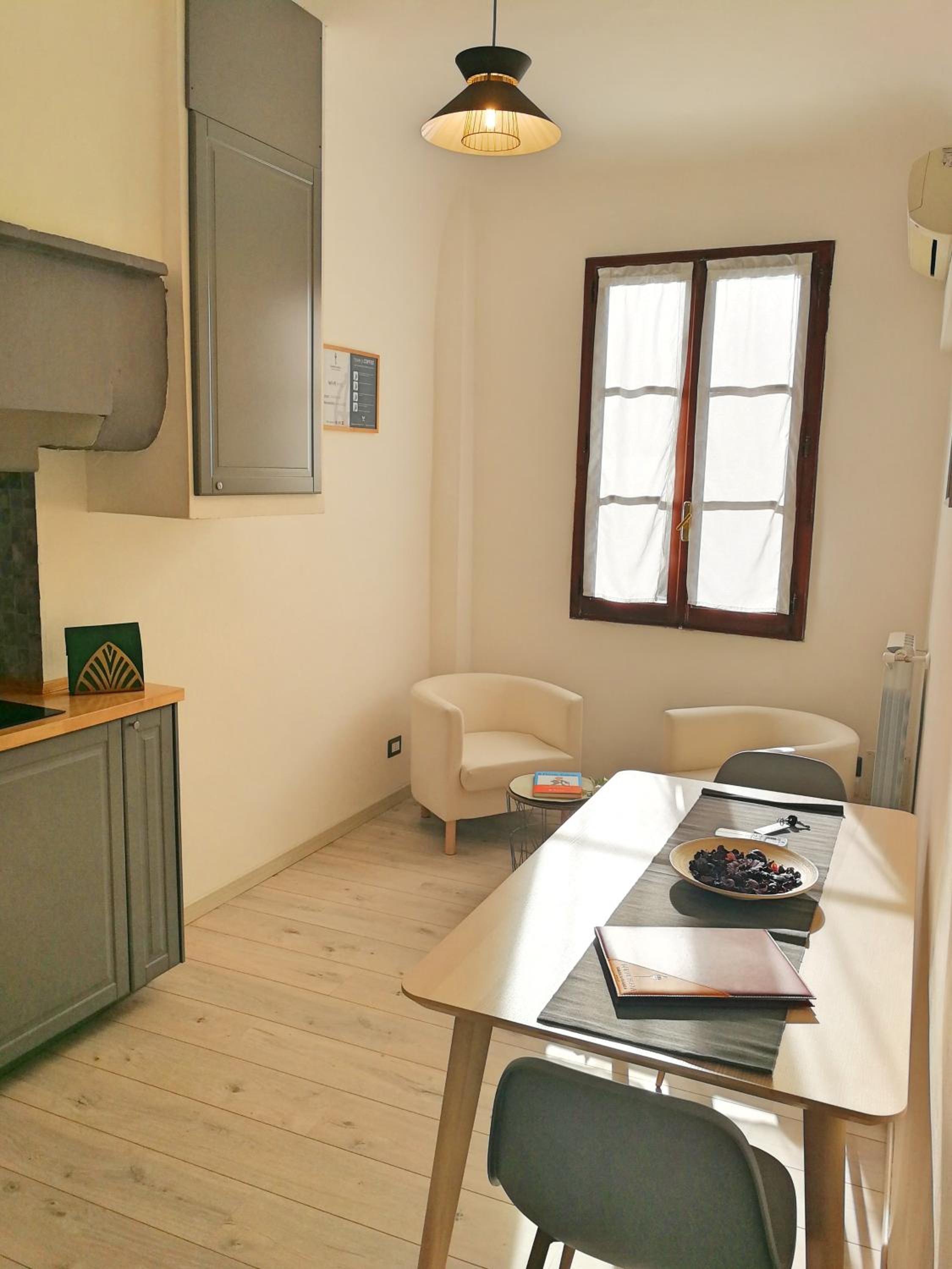 Deluxe Apartment