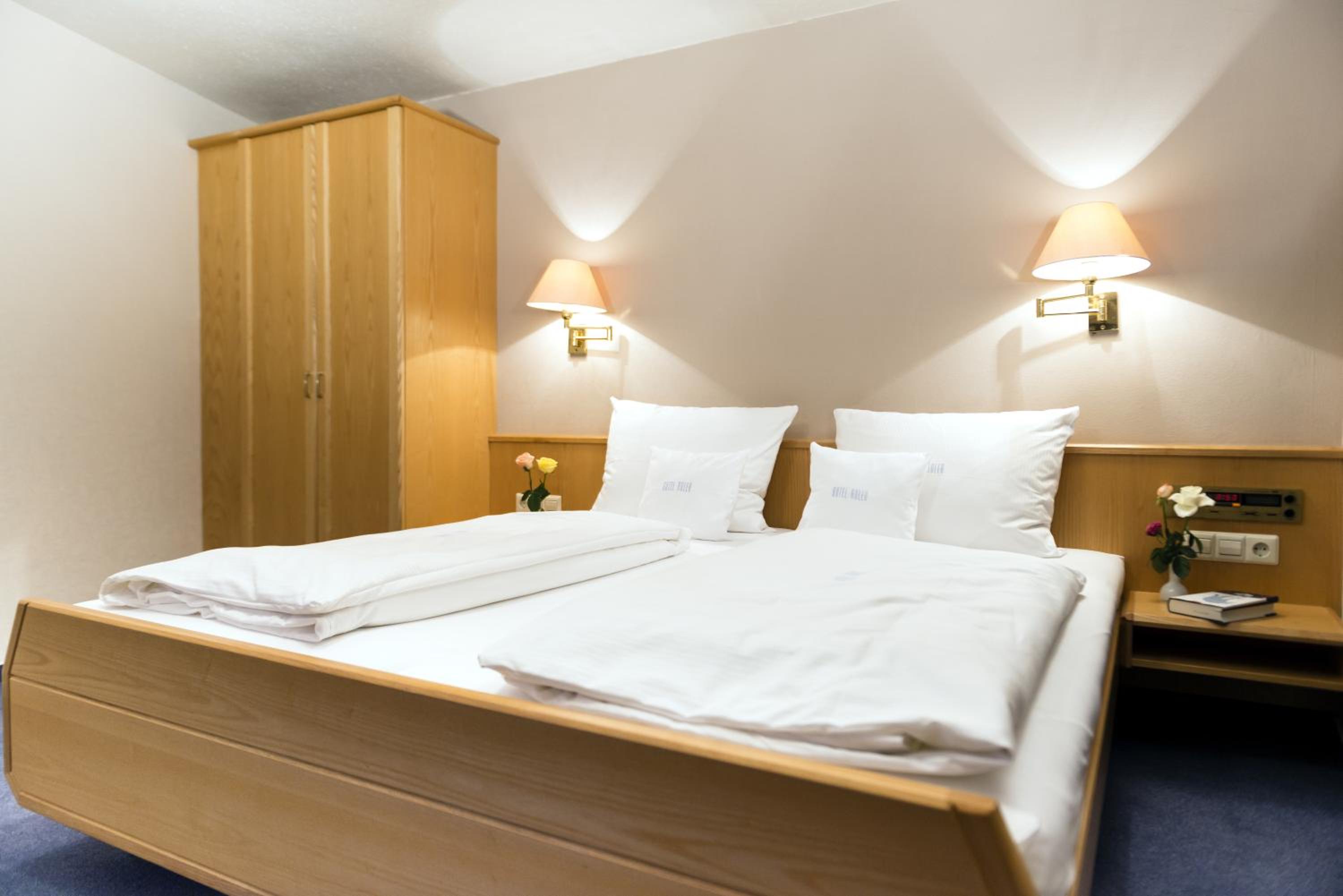 Standard Double Room - Photo 4