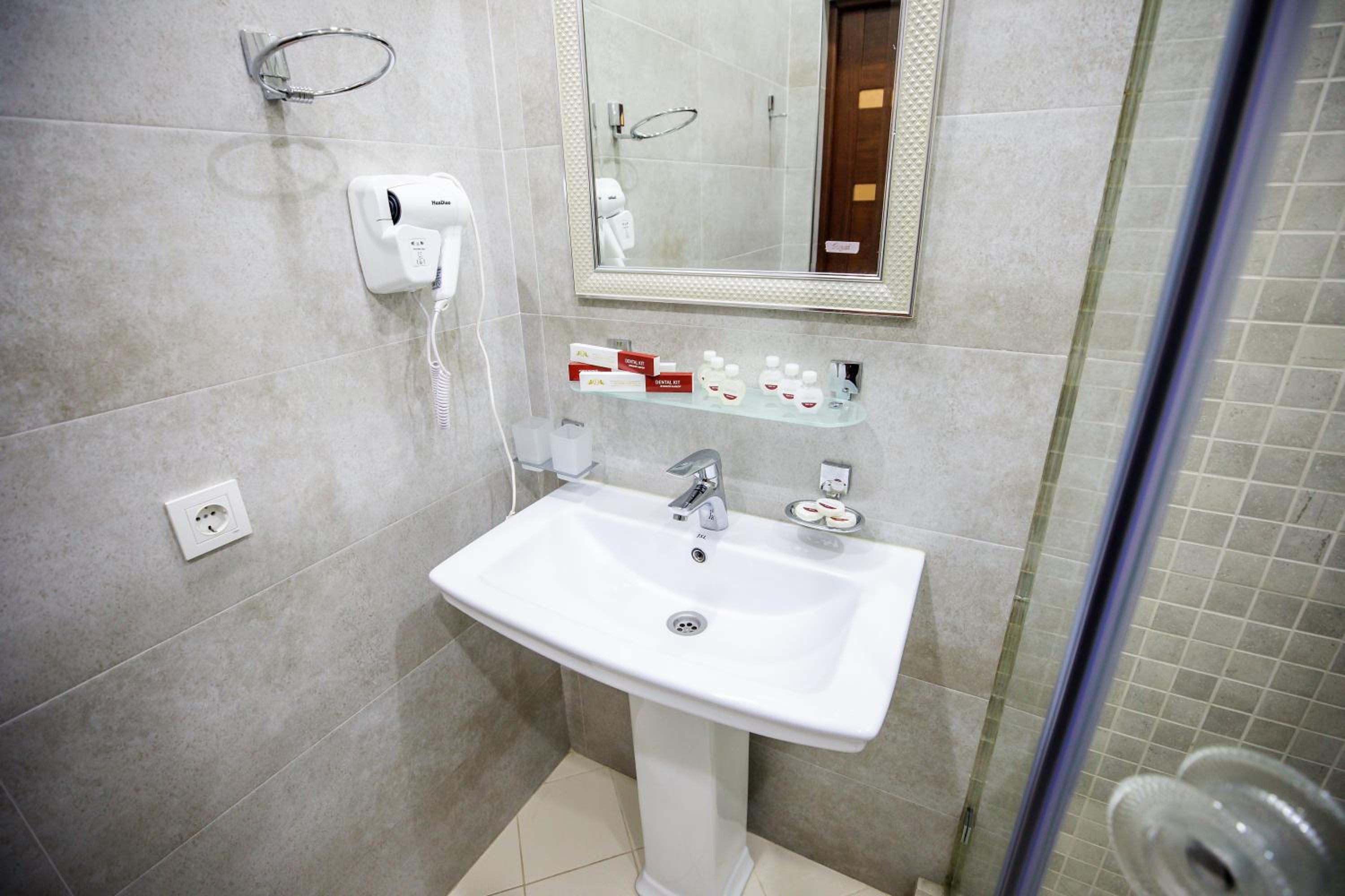 Superior Triple Room - Photo 4