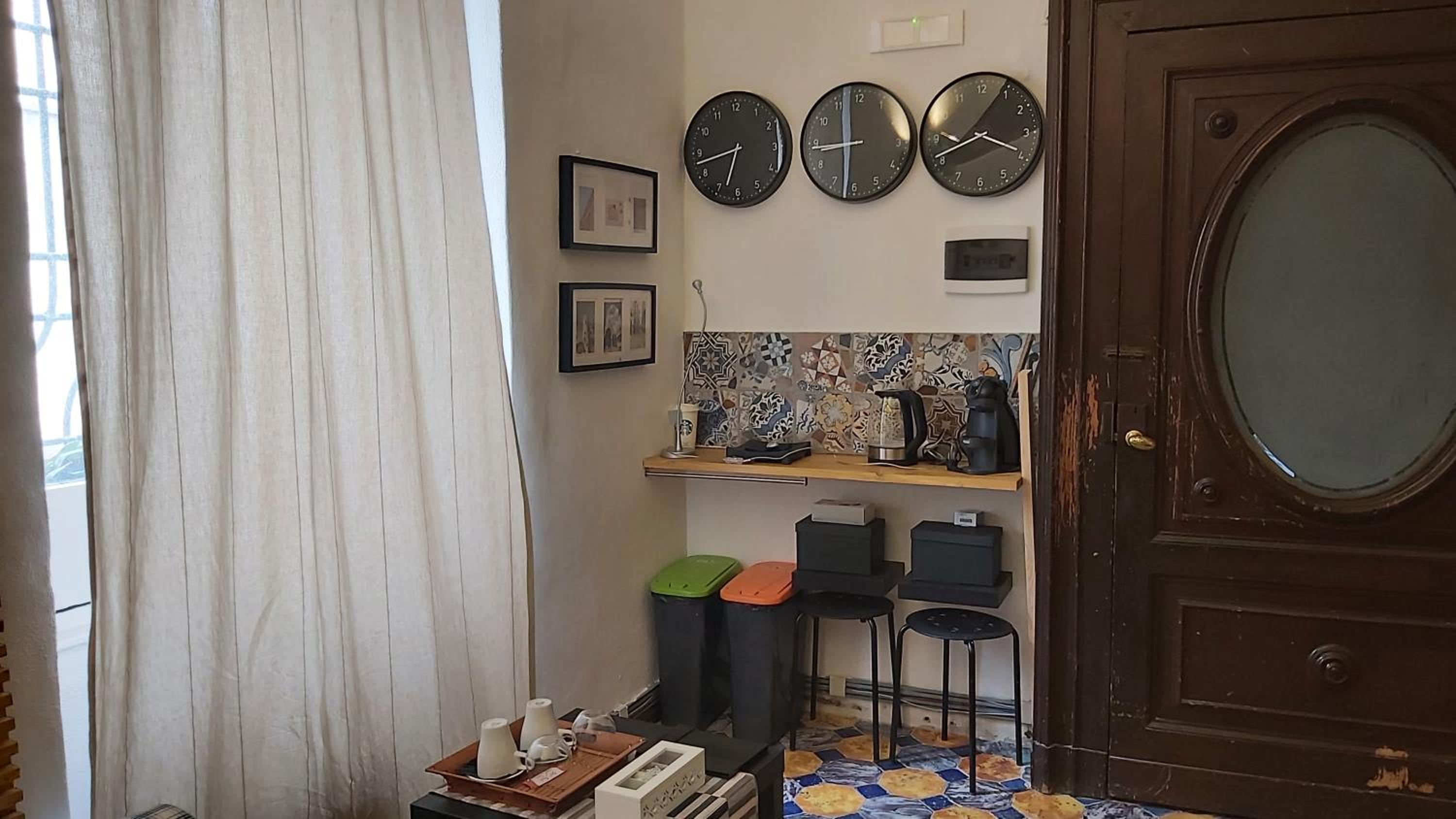 Double or Twin Room - Photo 9