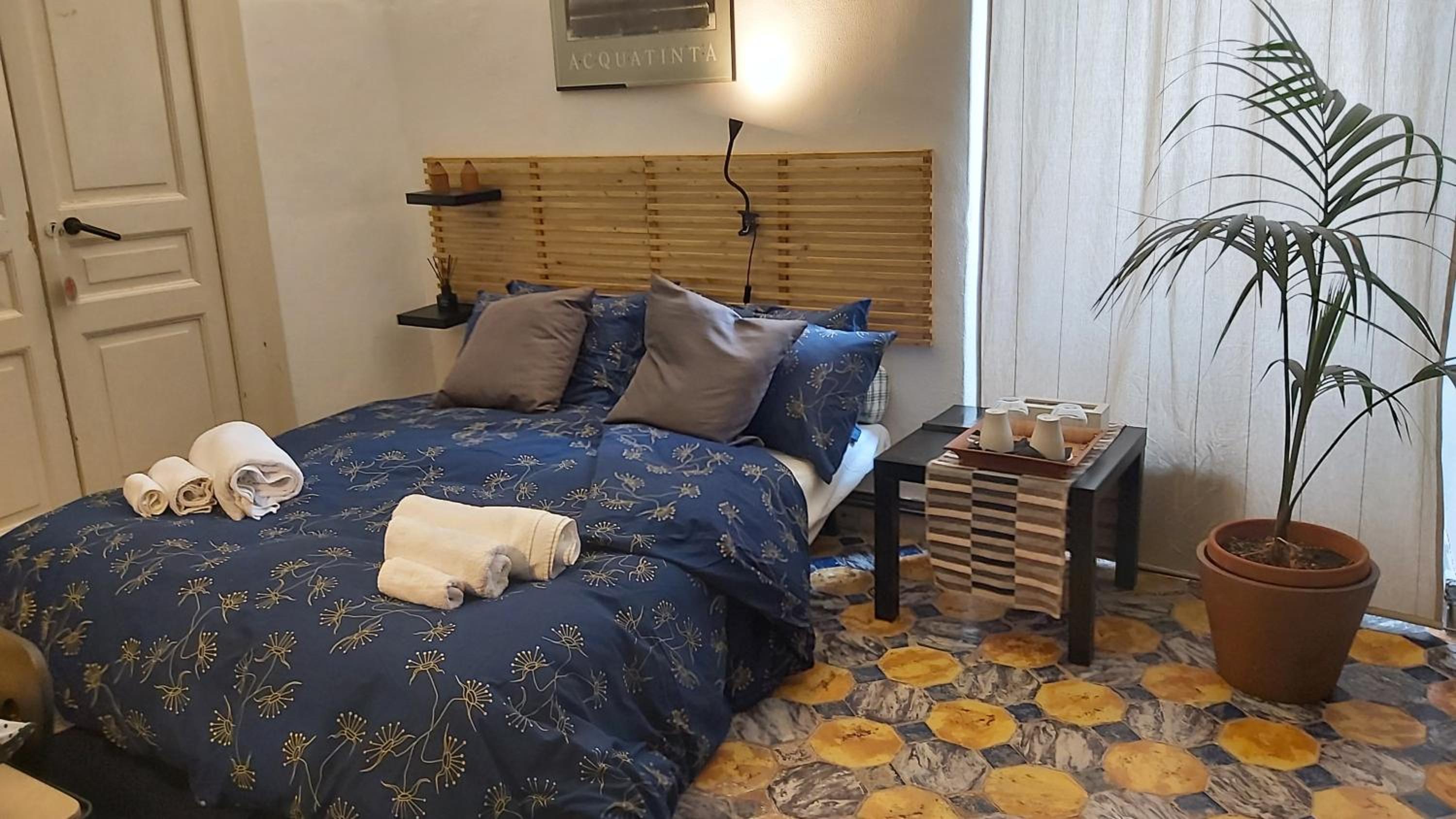Double or Twin Room - Photo 15