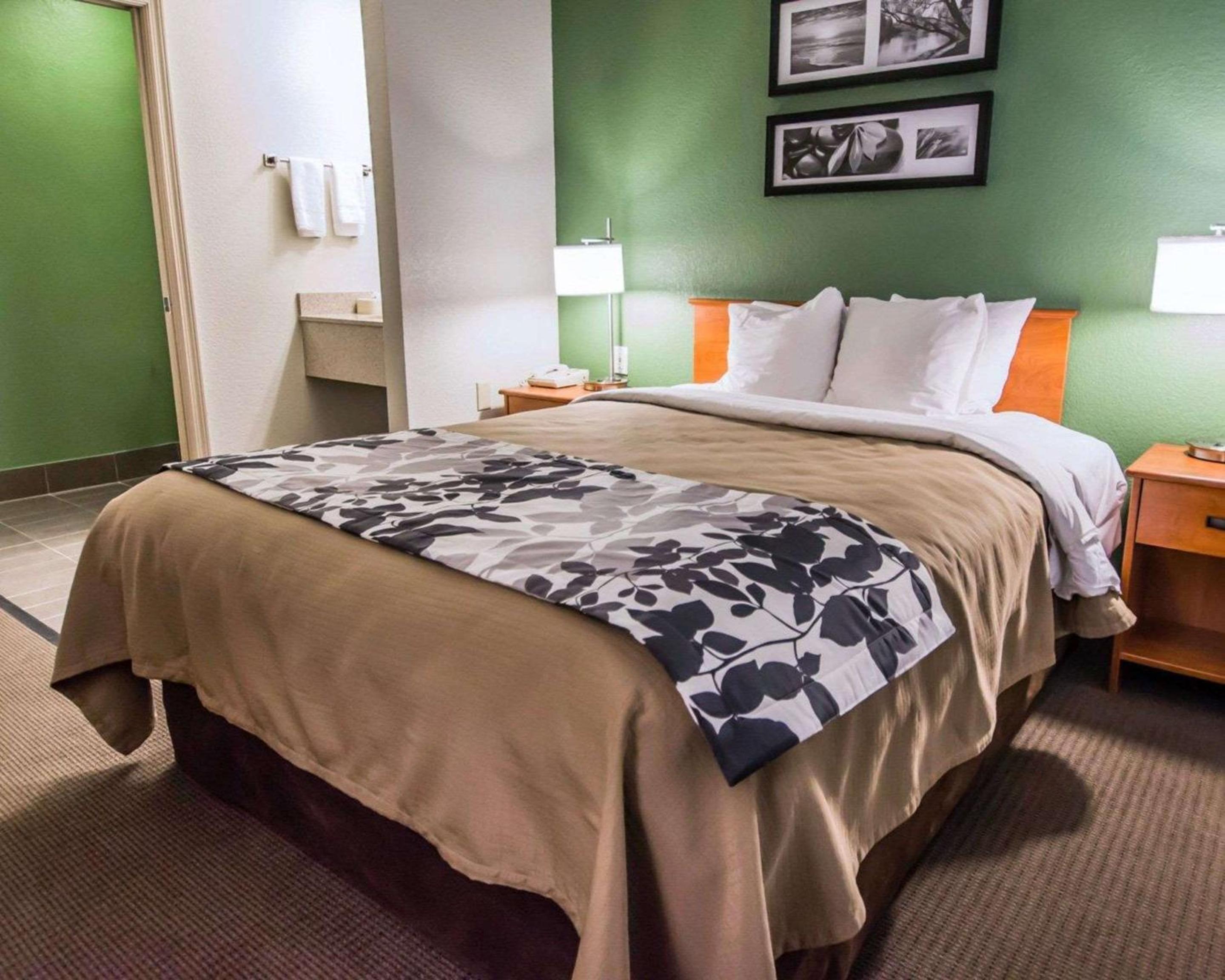 Standard Queen Room - Photo 1
