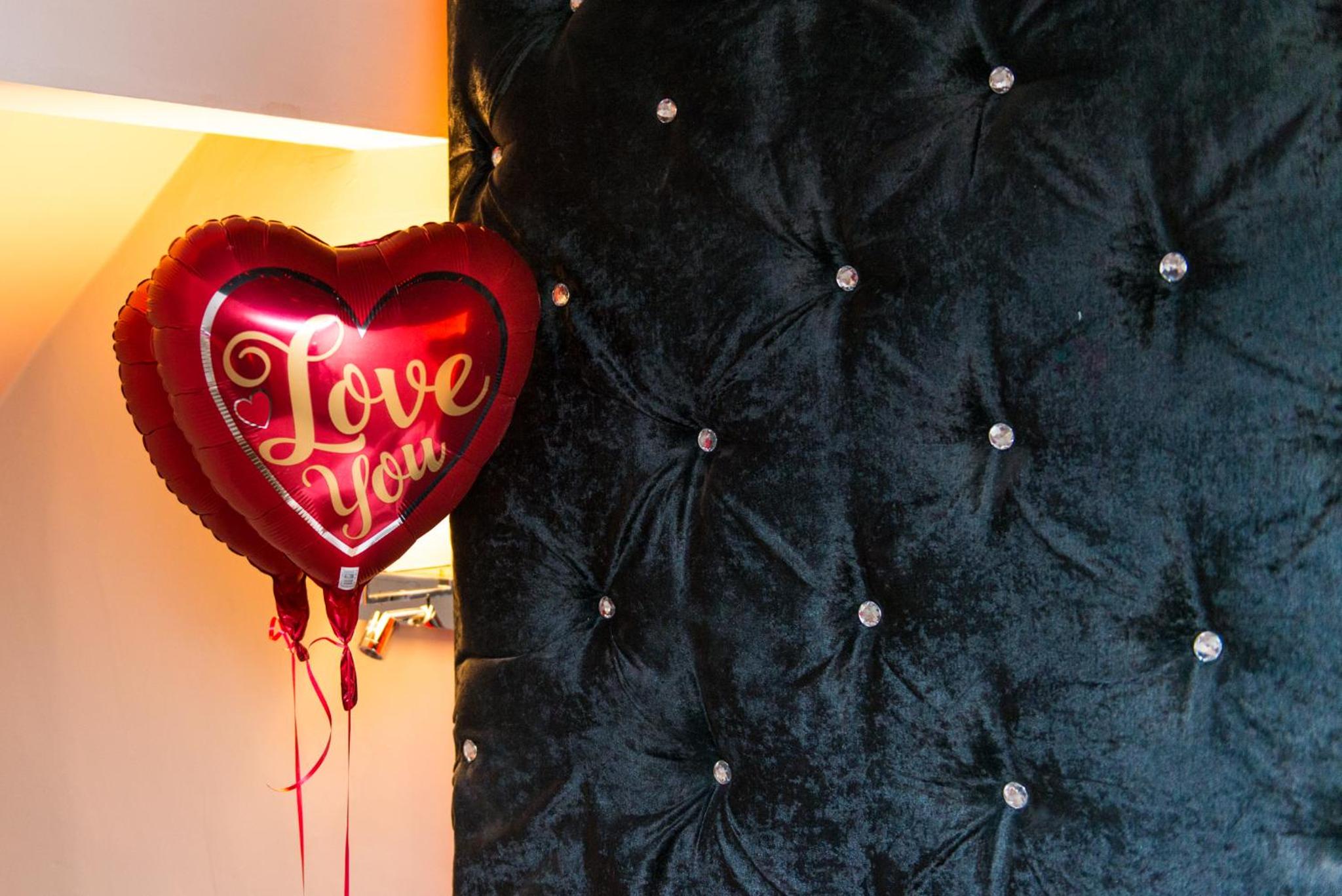 One-Bedroom Apartment - Photo 43