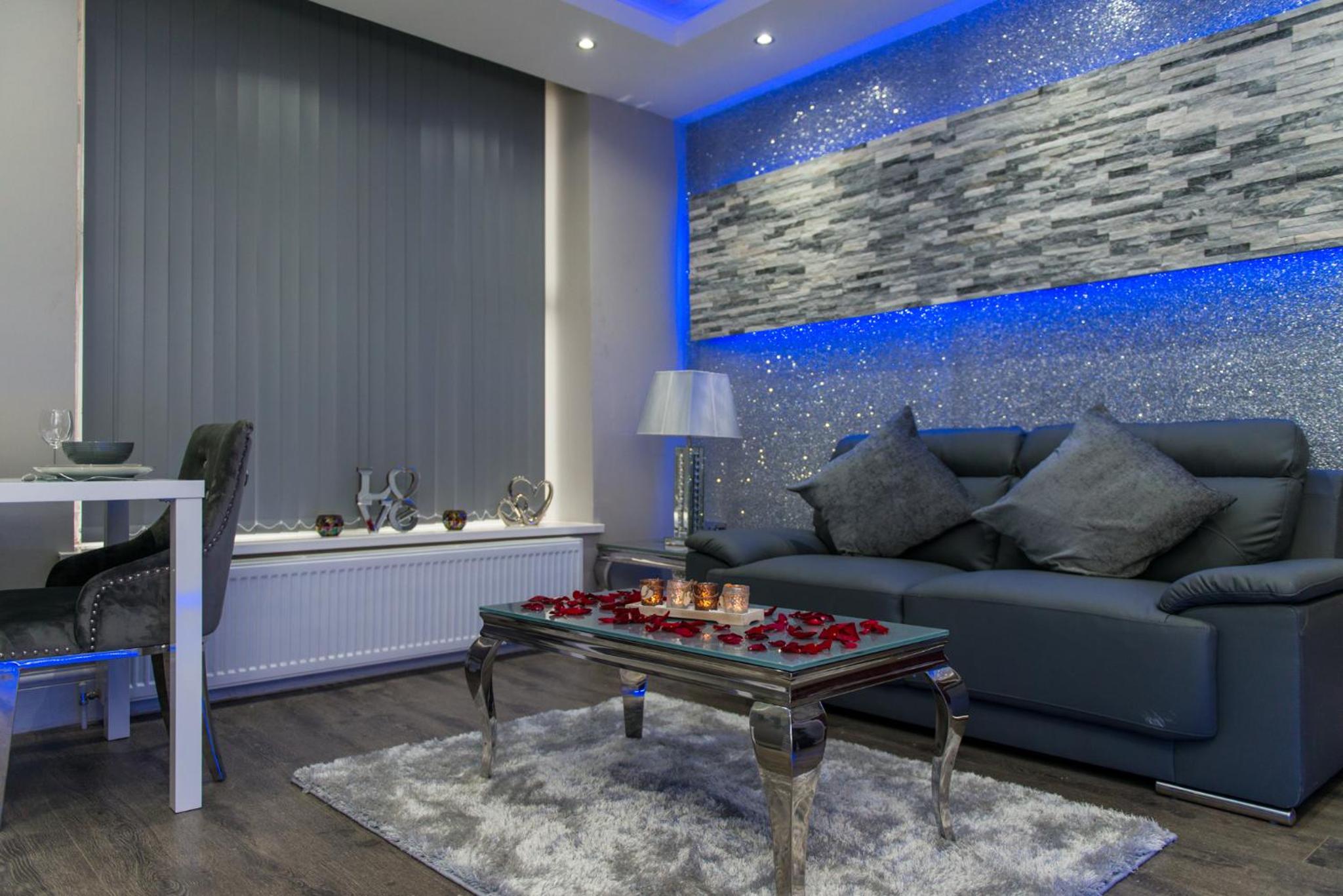 Executive Suite - Photo 14