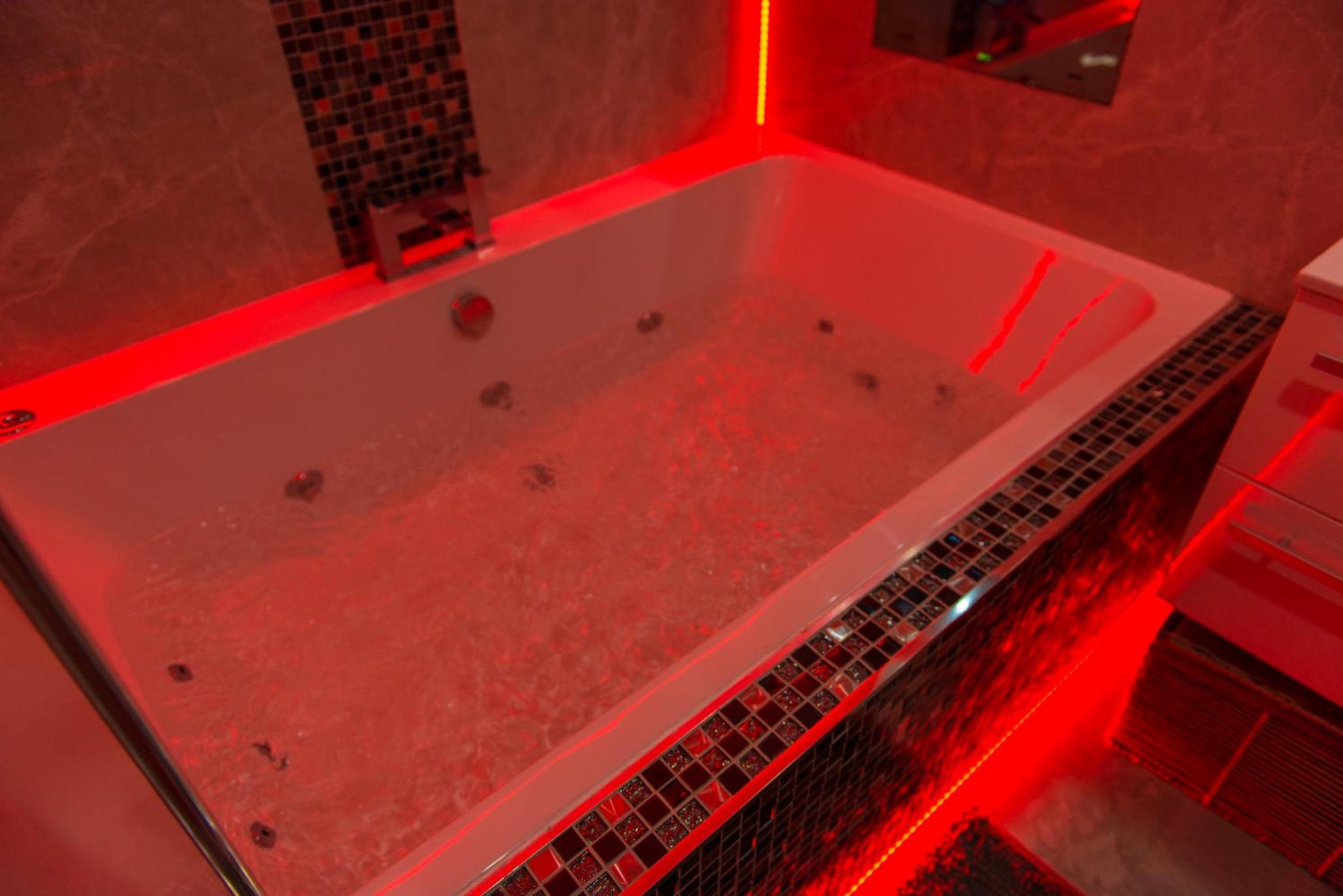 Superior Suite - Photo 44