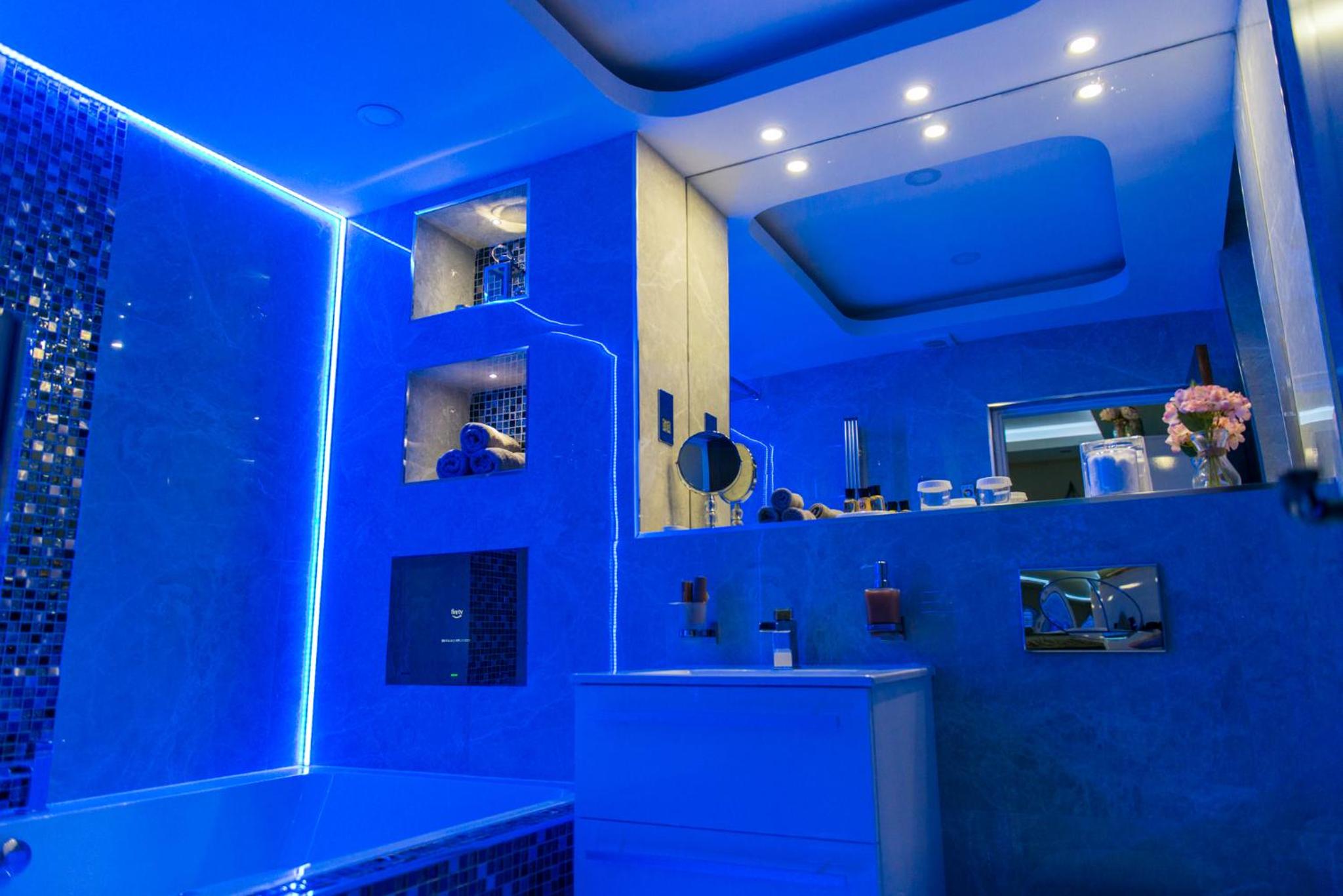 Superior Suite - Photo 48