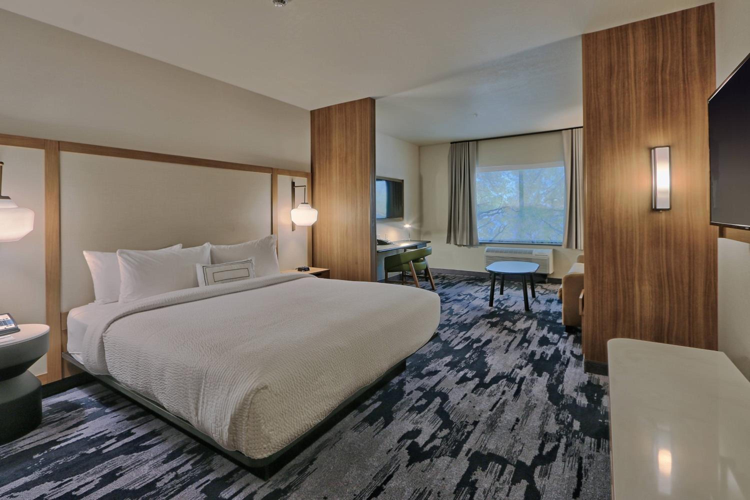 King Suite with Transfer Shower, Roll-In Shower and Sofa Bed - Mobility Access/Hearing Accessible photo 3