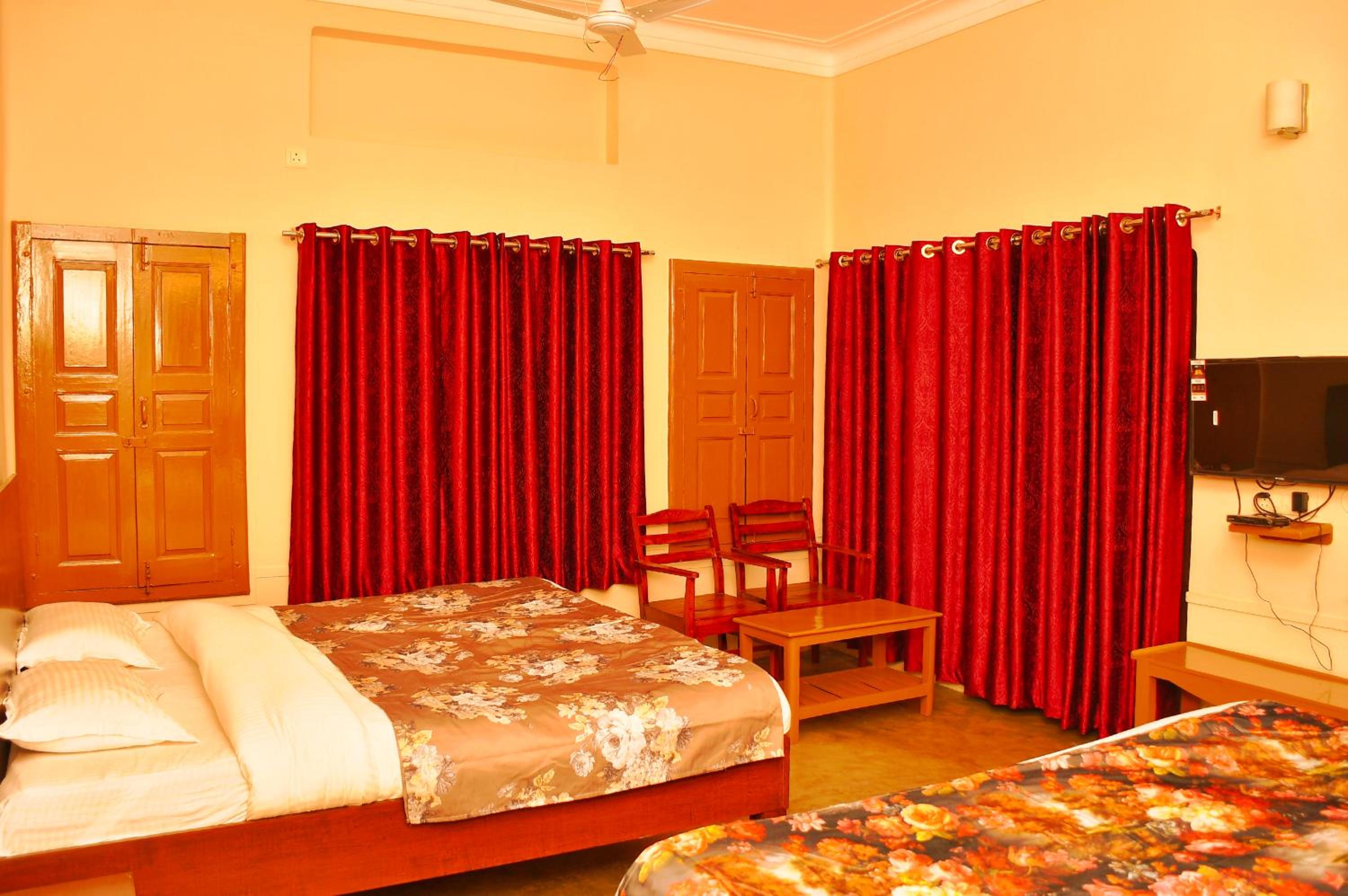 Standard Family Room - Photo 1
