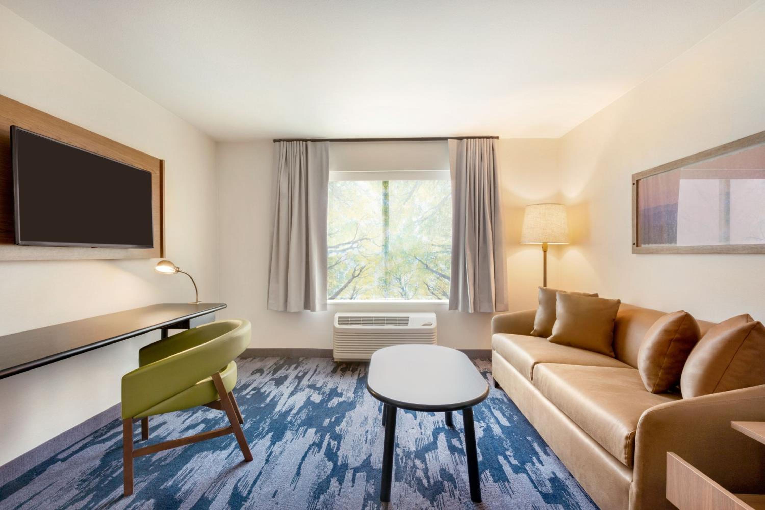 King Room with Sofa Bed - Hearing Accessible