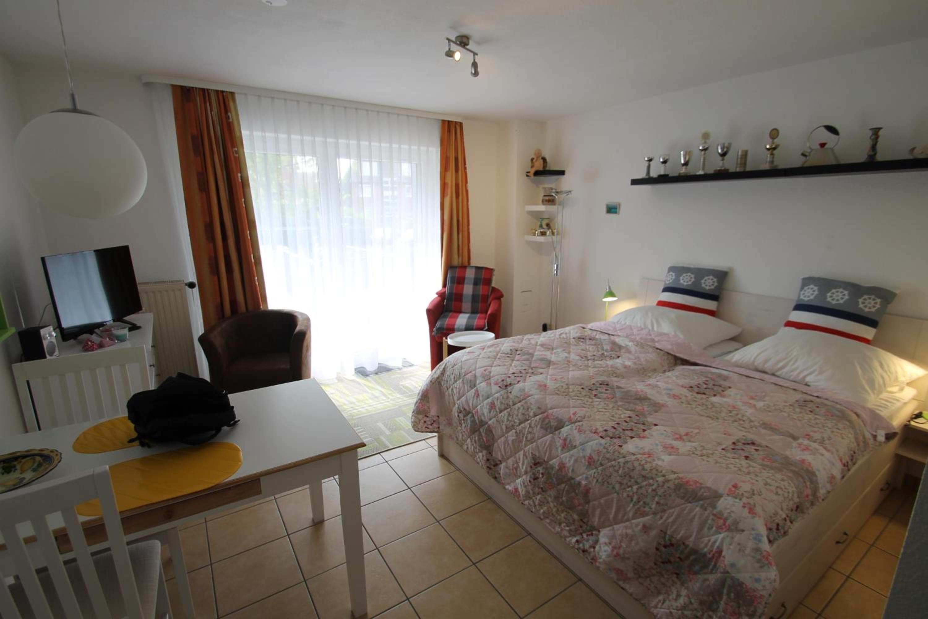 Apartment with Terrace photo 1