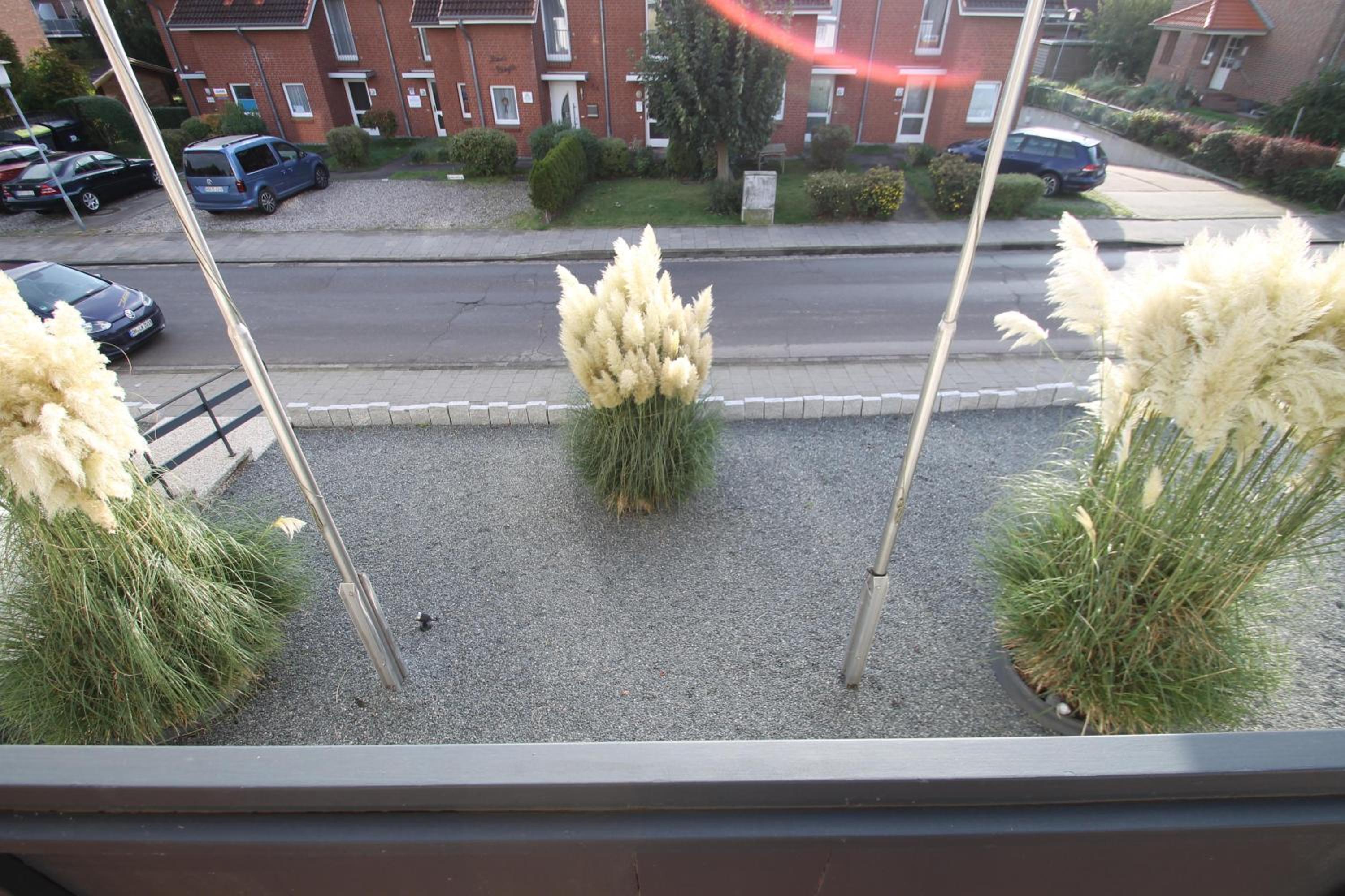 Apartment with Balcony photo 3