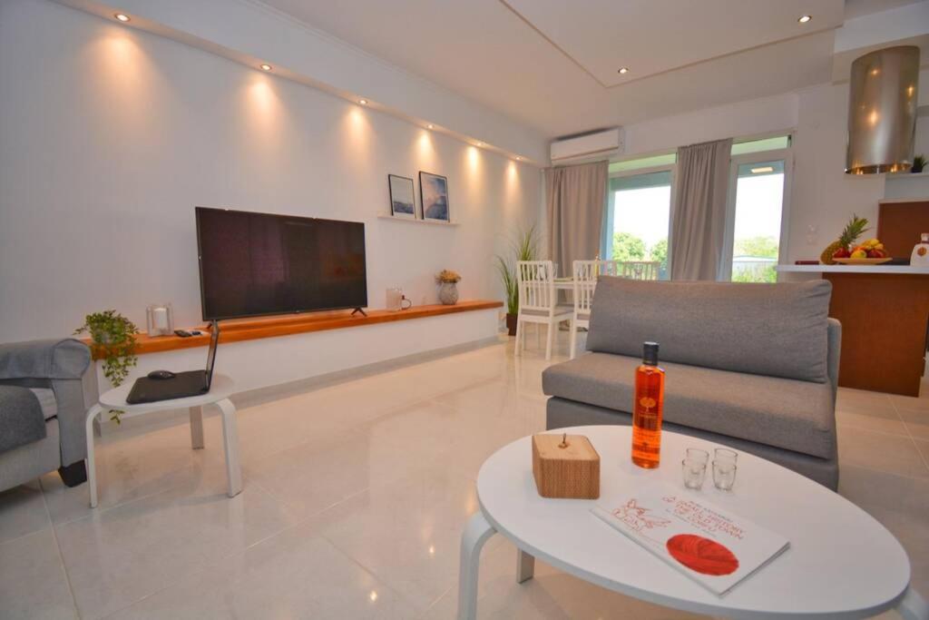 Two-Bedroom Apartment photo 2