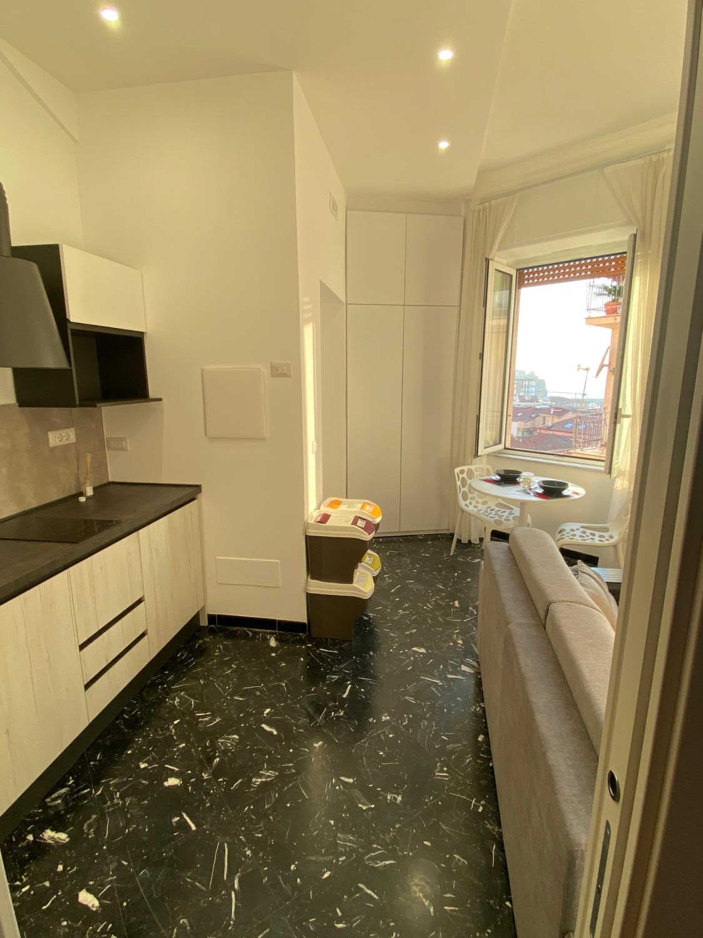 One-Bedroom House - Photo 4