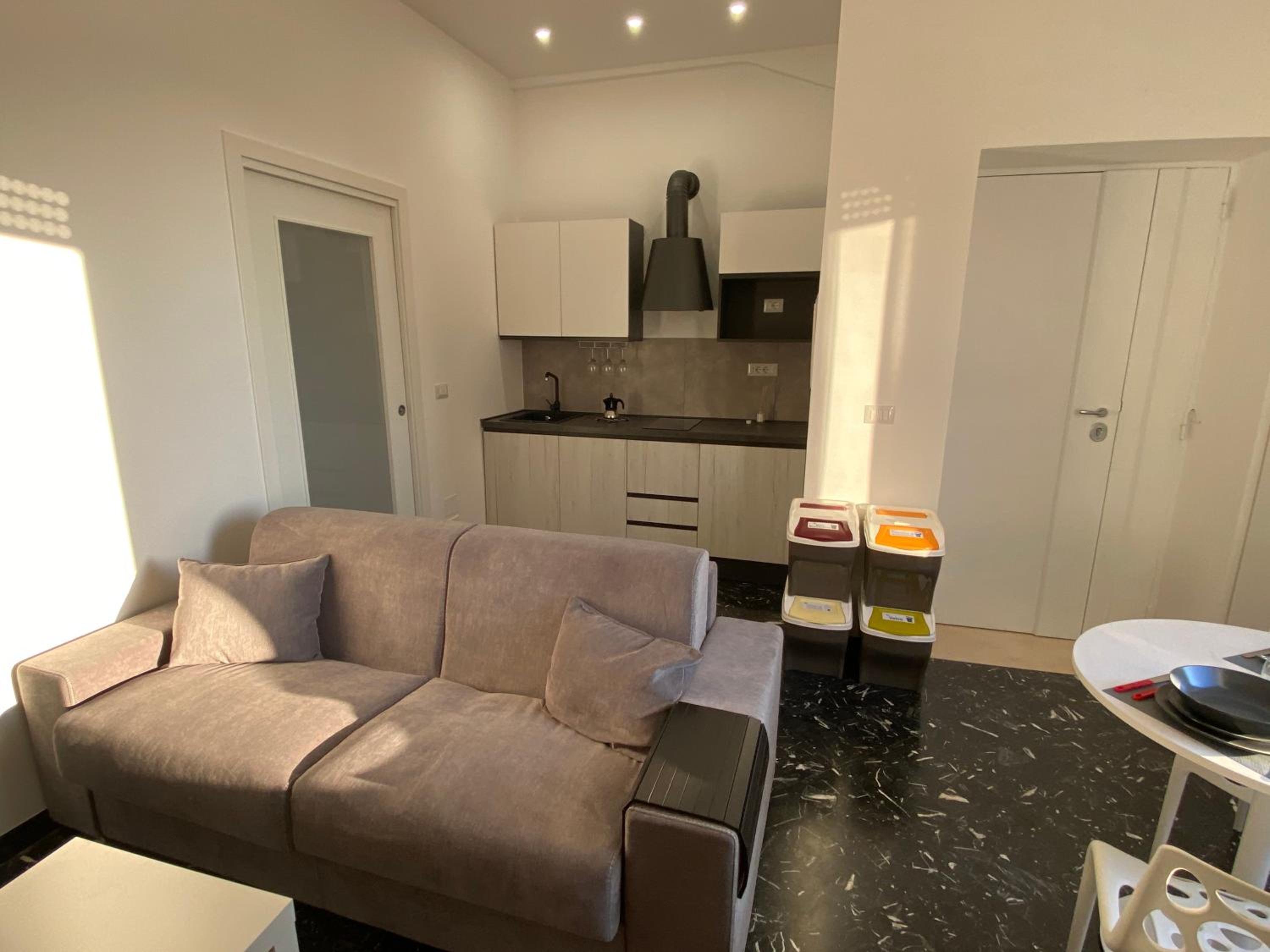One-Bedroom House - Photo 6
