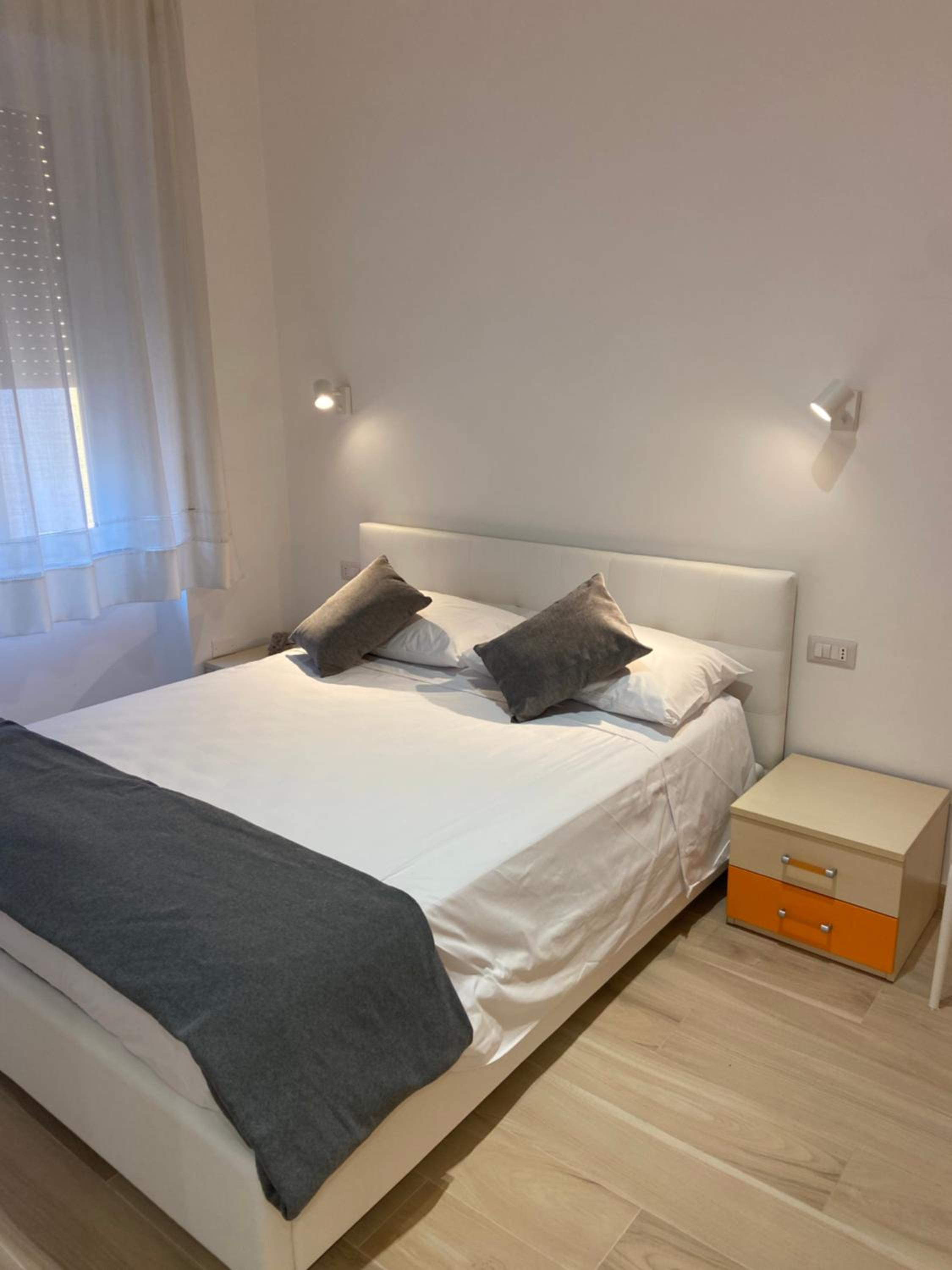 One-Bedroom House - Photo 8